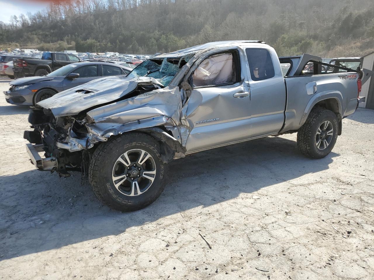 TOYOTA TACOMA 2017 5tfsz5an2hx096450