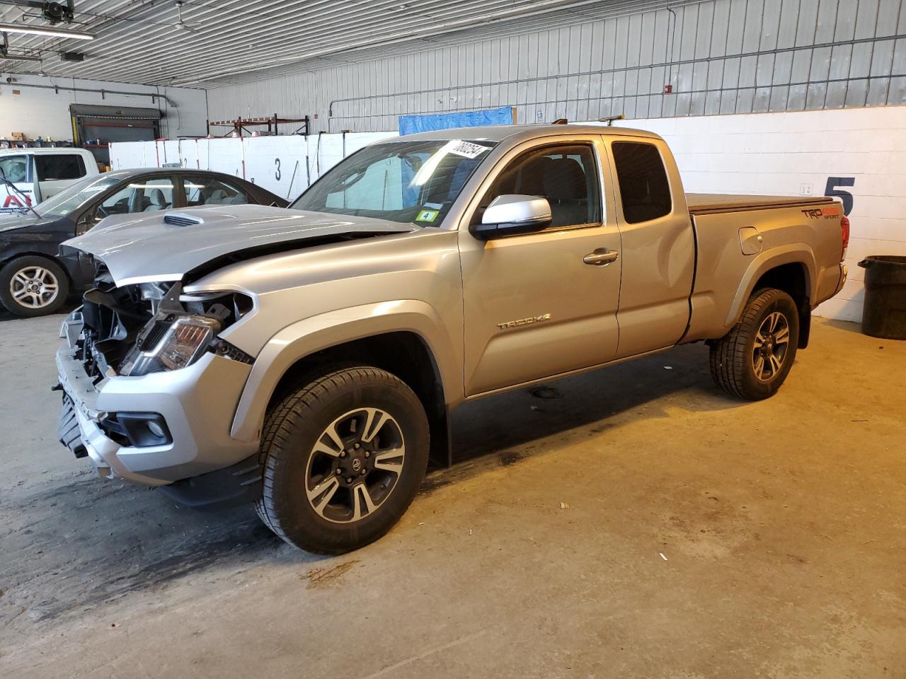 TOYOTA TACOMA 2017 5tfsz5an5hx051423