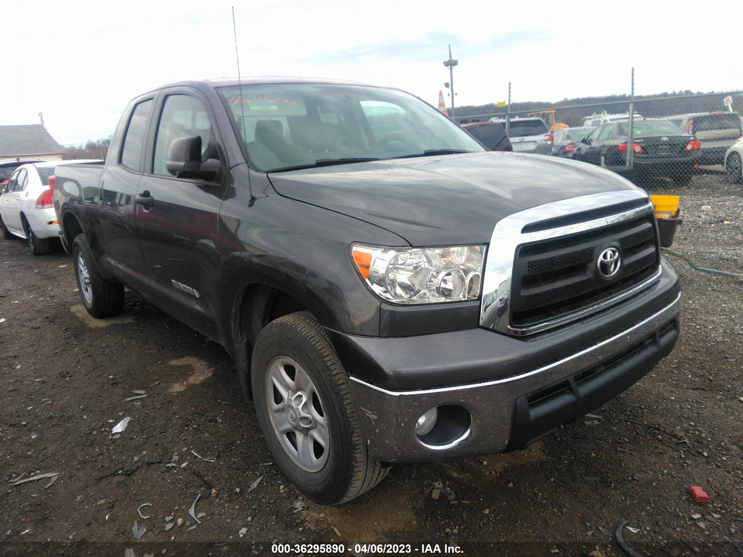 TOYOTA TUNDRA 2011 5tfum5f10bx027308