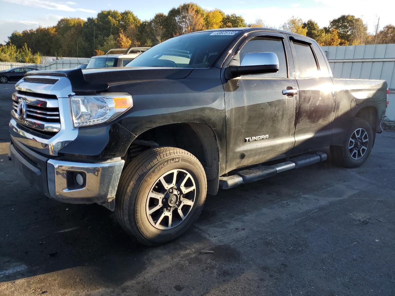 TOYOTA TUNDRA 2017 5tfum5f10hx072130