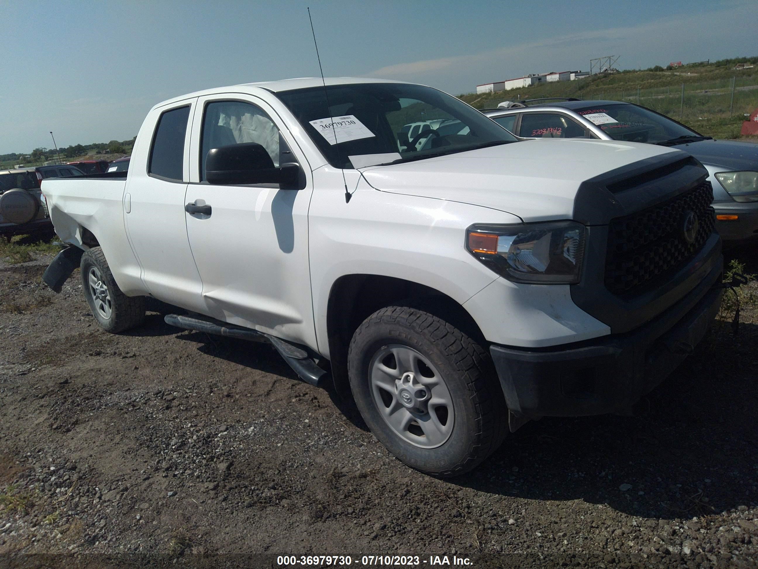 TOYOTA TUNDRA 2019 5tfum5f10kx081336