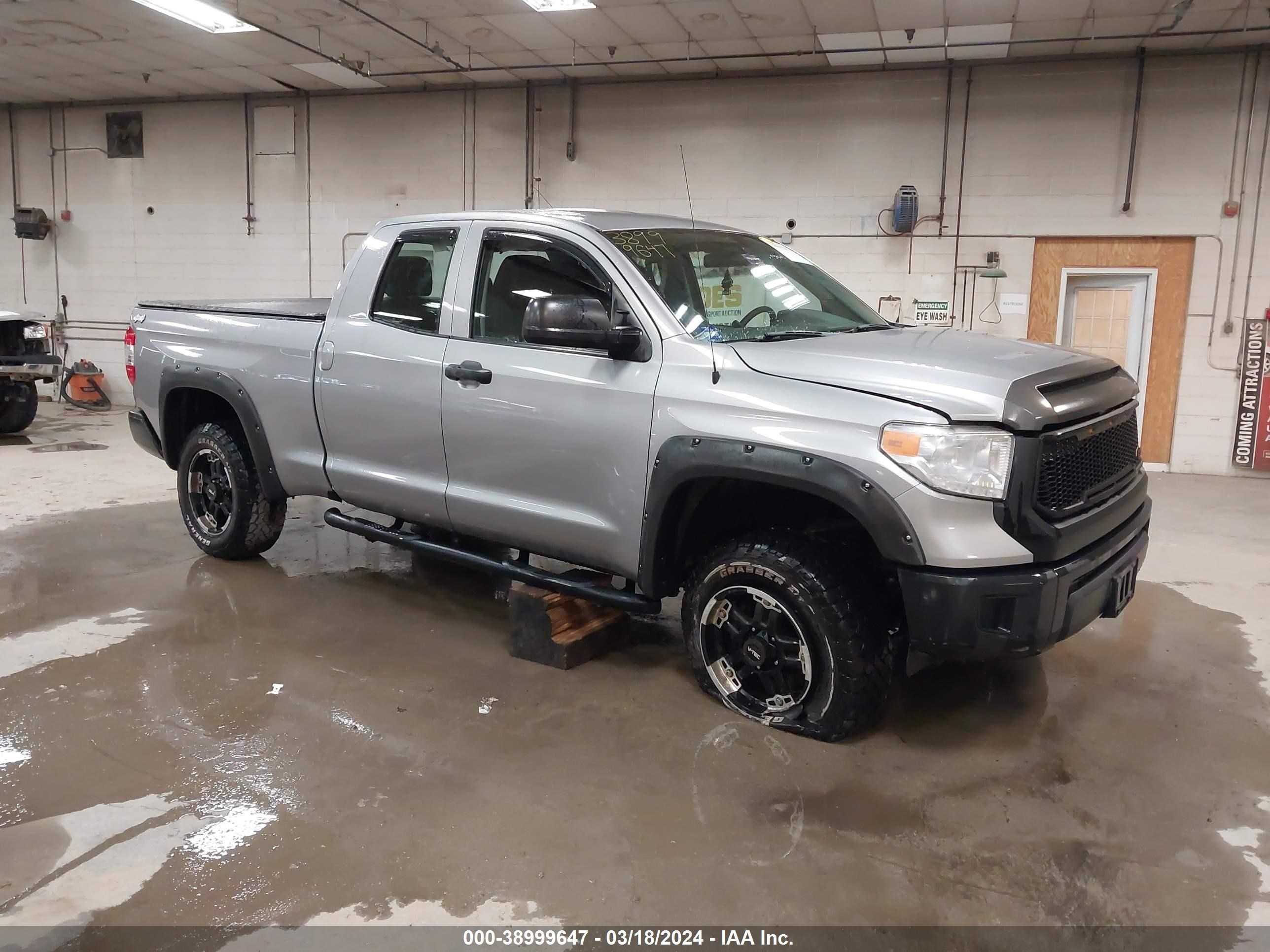 TOYOTA TUNDRA 2015 5tfum5f12fx061059