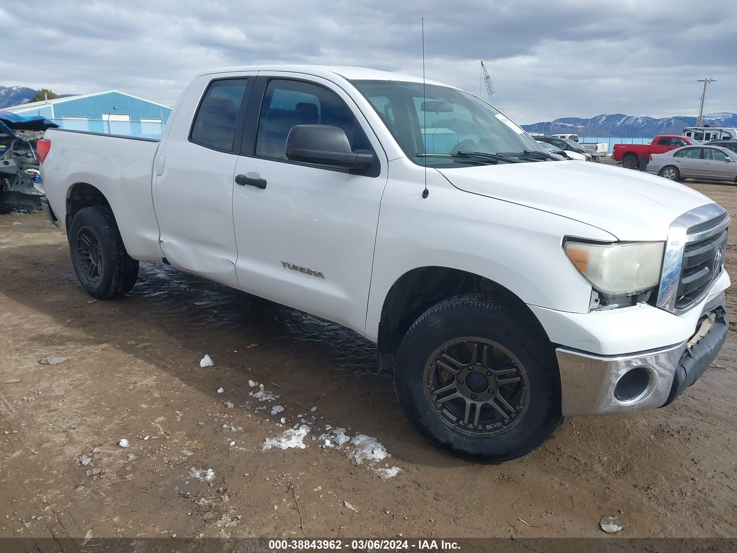 TOYOTA TUNDRA 2011 5tfum5f19bx026951