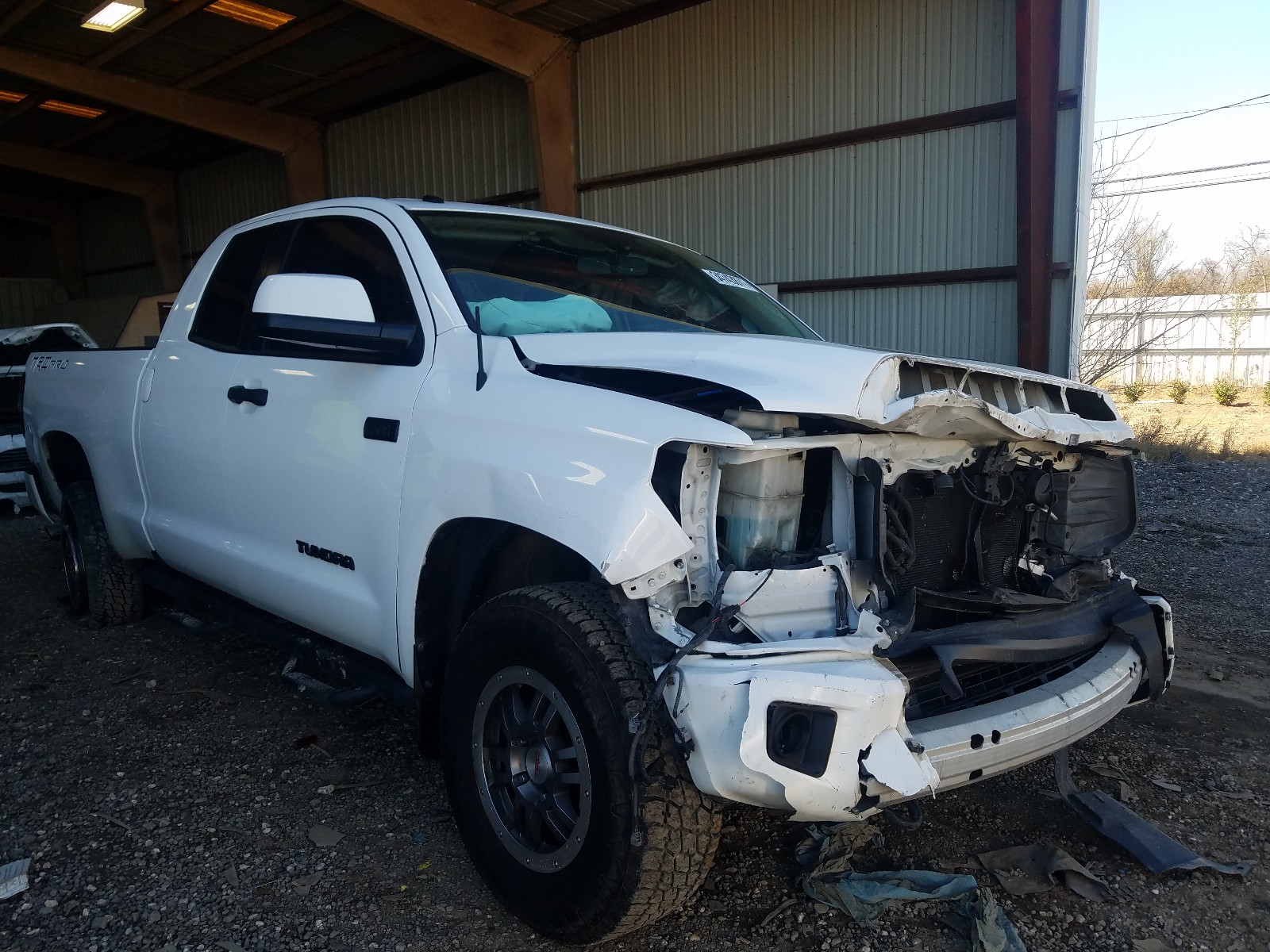 TOYOTA TUNDRA DOU 2016 5tfuw5f10gx533853