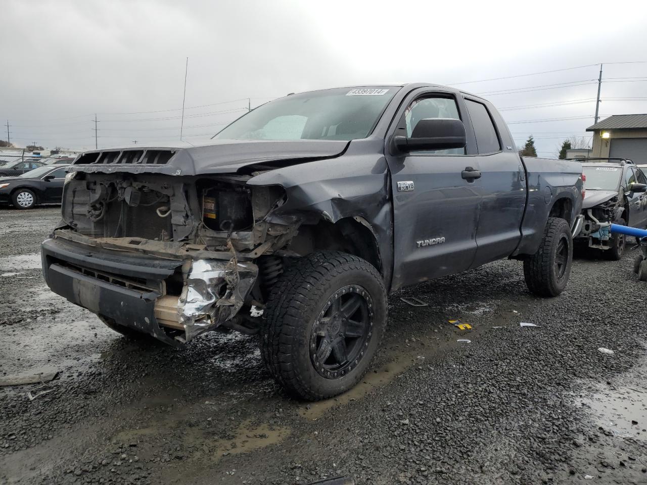 TOYOTA TUNDRA 2017 5tfuy5f12hx605163