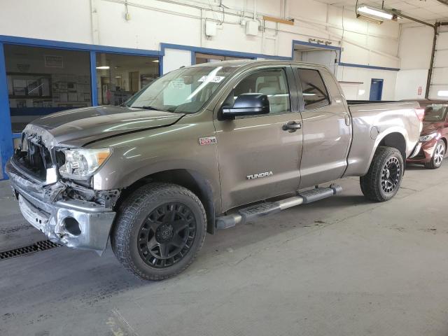 TOYOTA TUNDRA 2010 5tfuy5f14ax111523