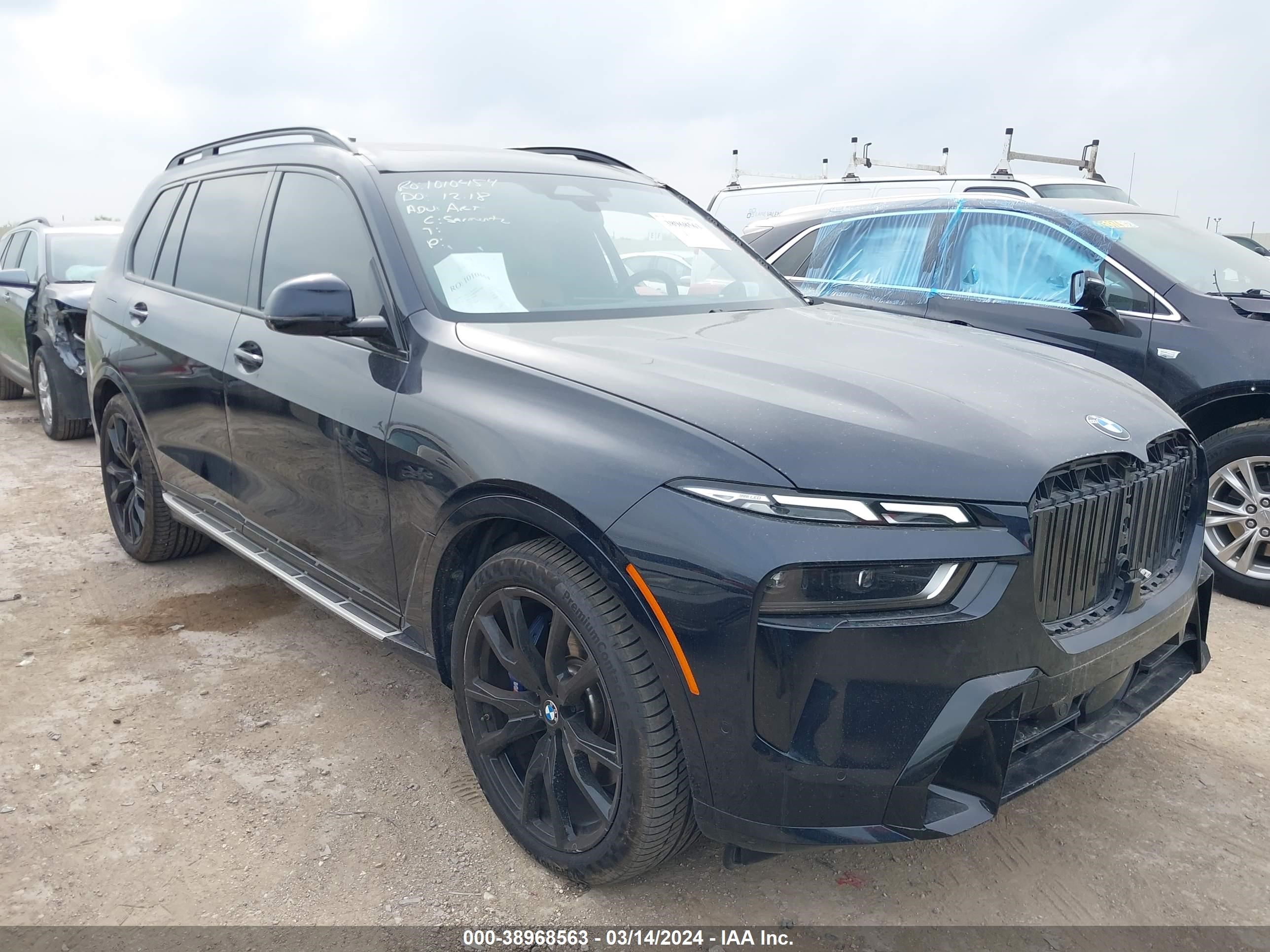 BMW X7 2023 5ux23em01r9s25302