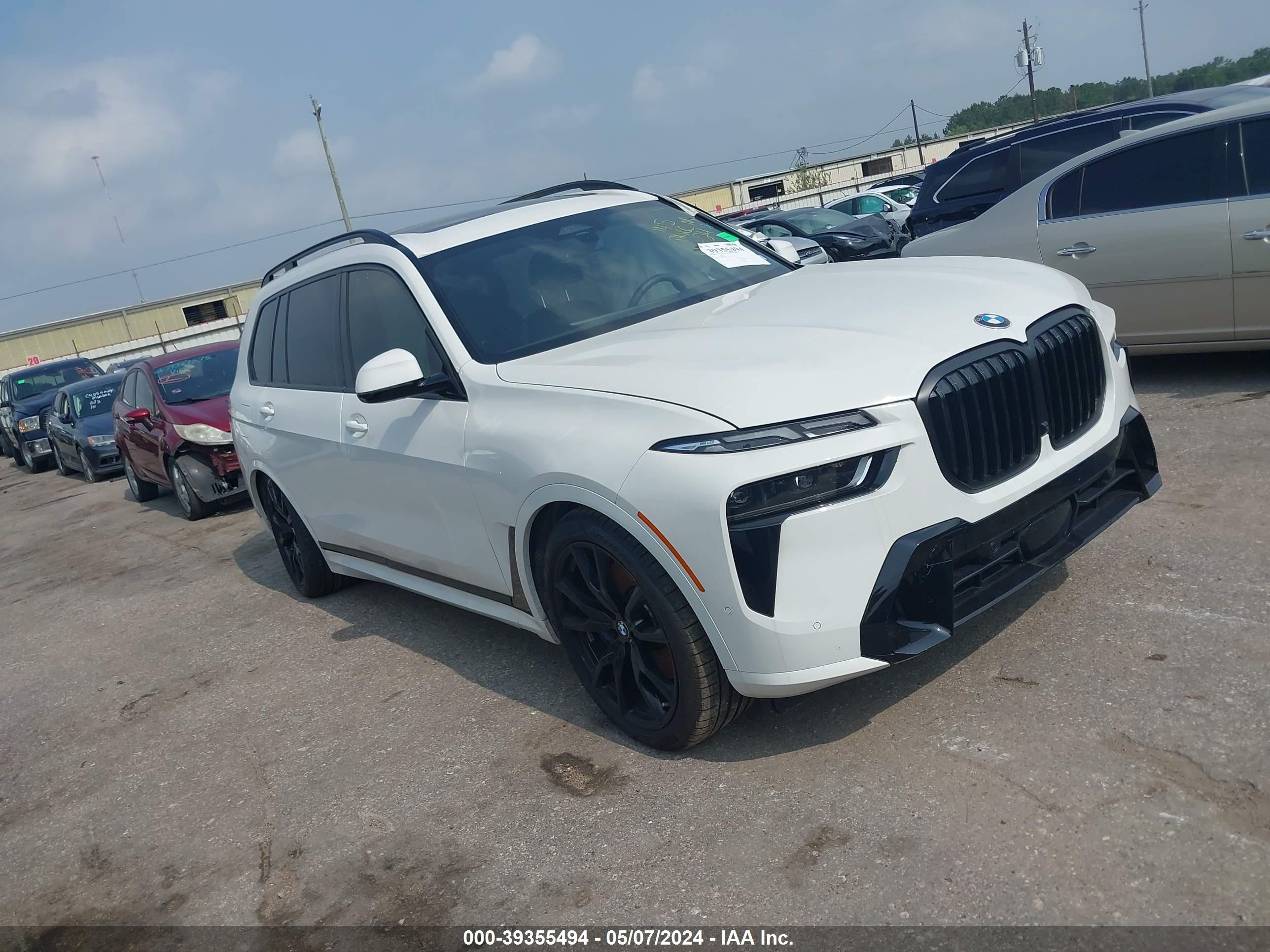 BMW X7 2024 5ux23em06r9s97001