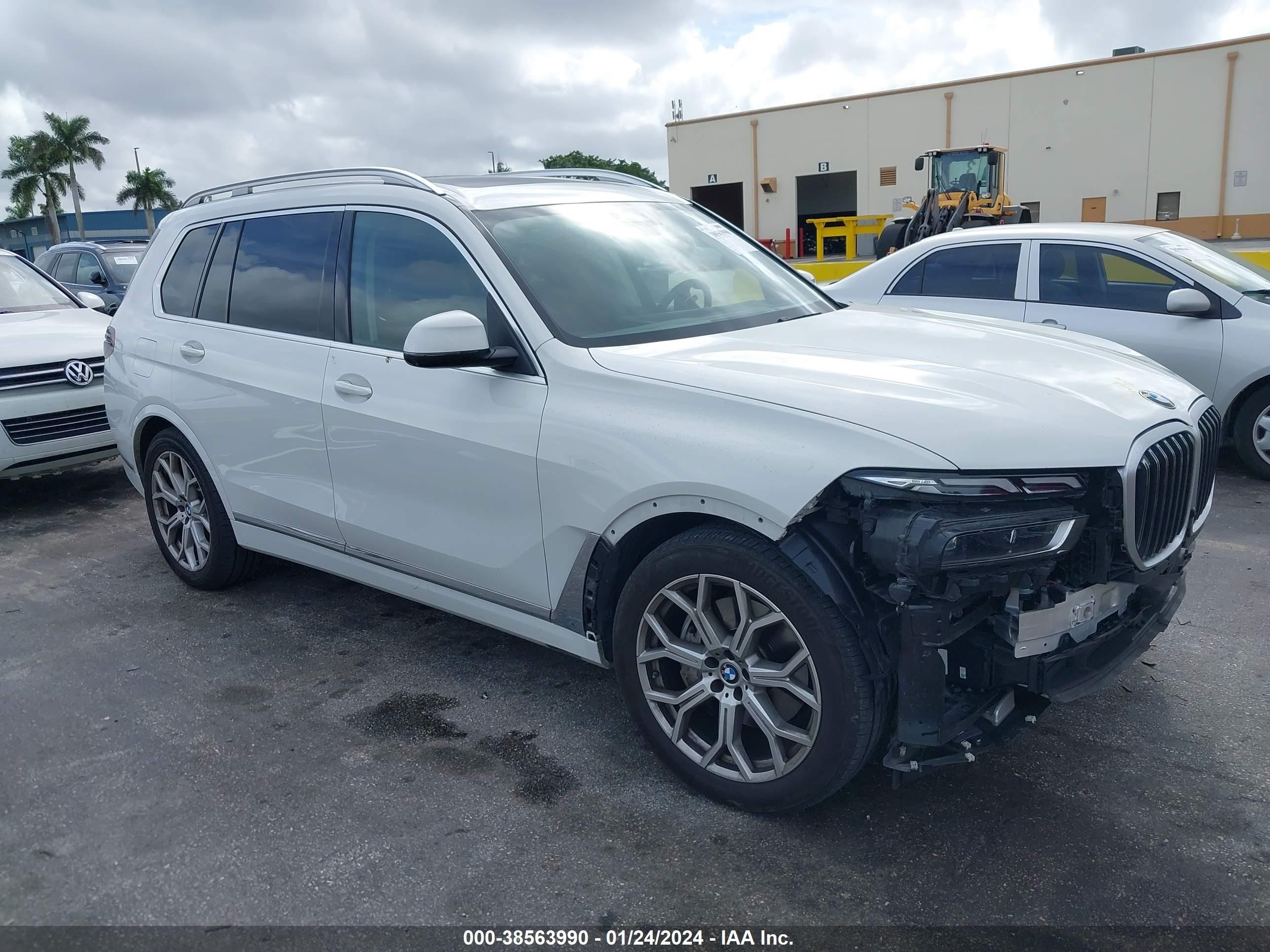 BMW X7 2023 5ux23em08p9r07395