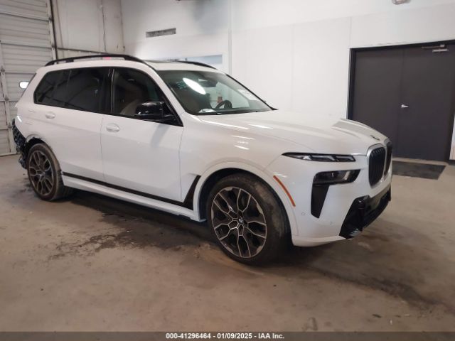 BMW X7 2024 5ux33em04r9t72699