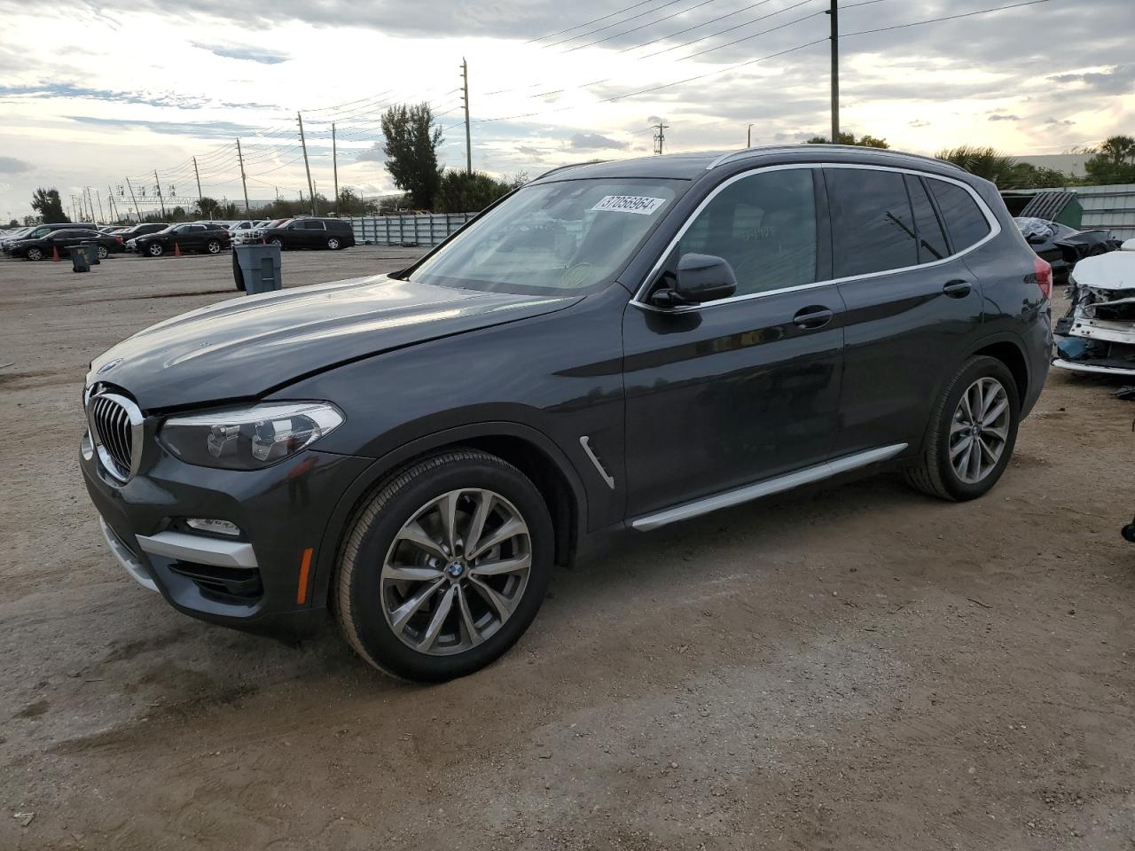 BMW X3 2019 5uxtr7c57kle97666