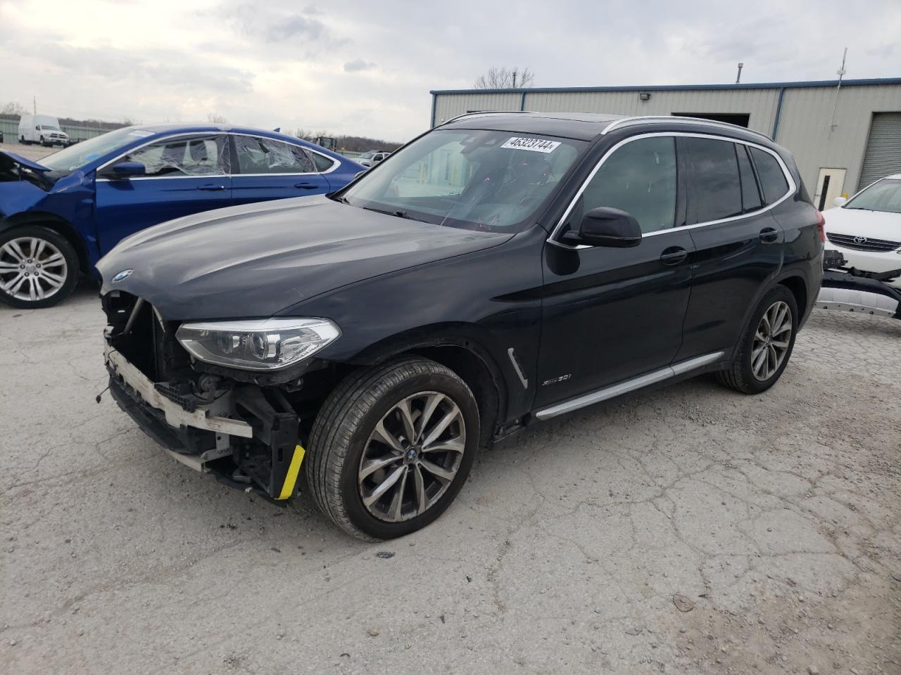 BMW X3 2018 5uxtr9c56jlc80071