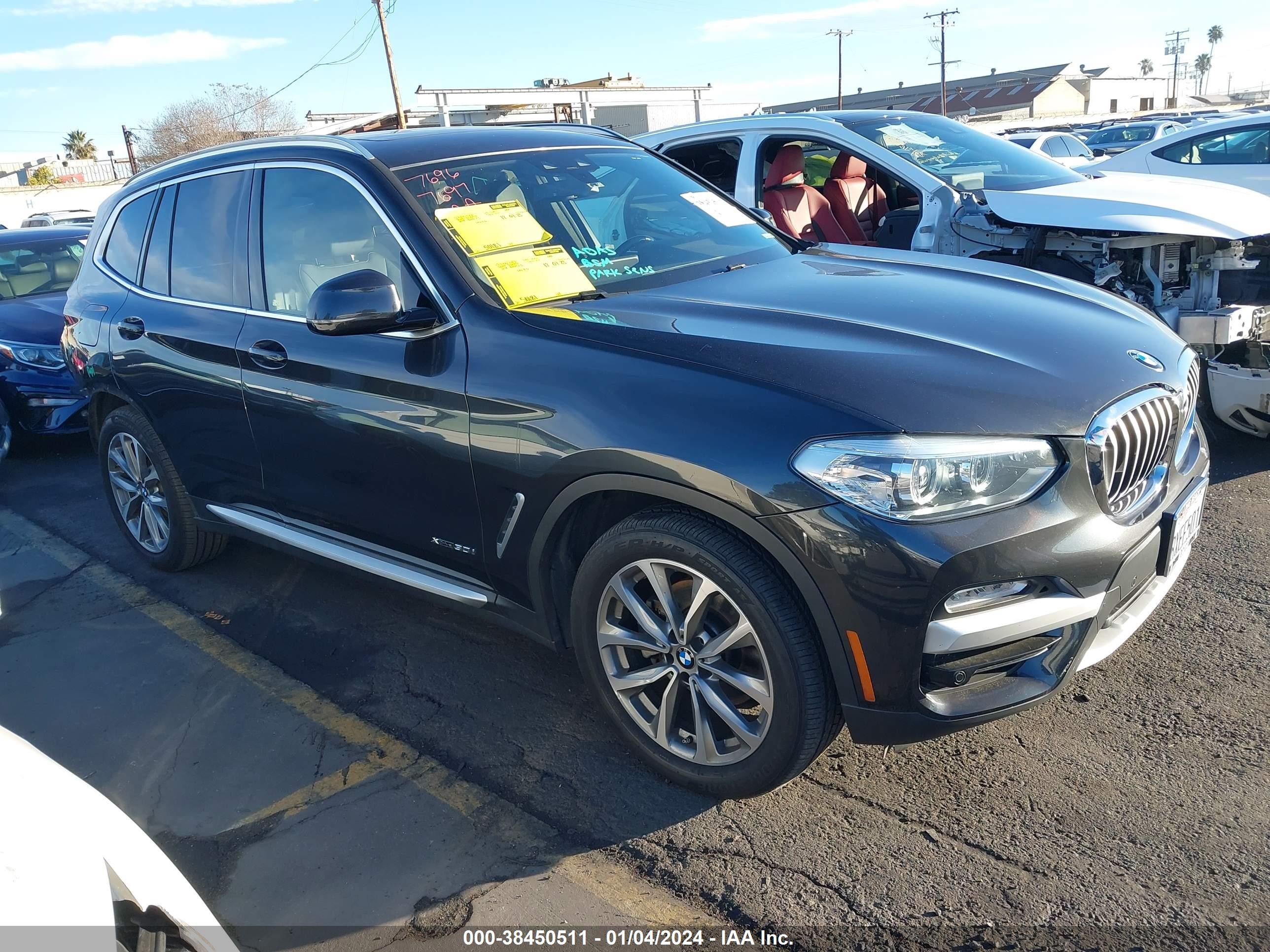 BMW X3 2018 5uxtr9c58jld66398