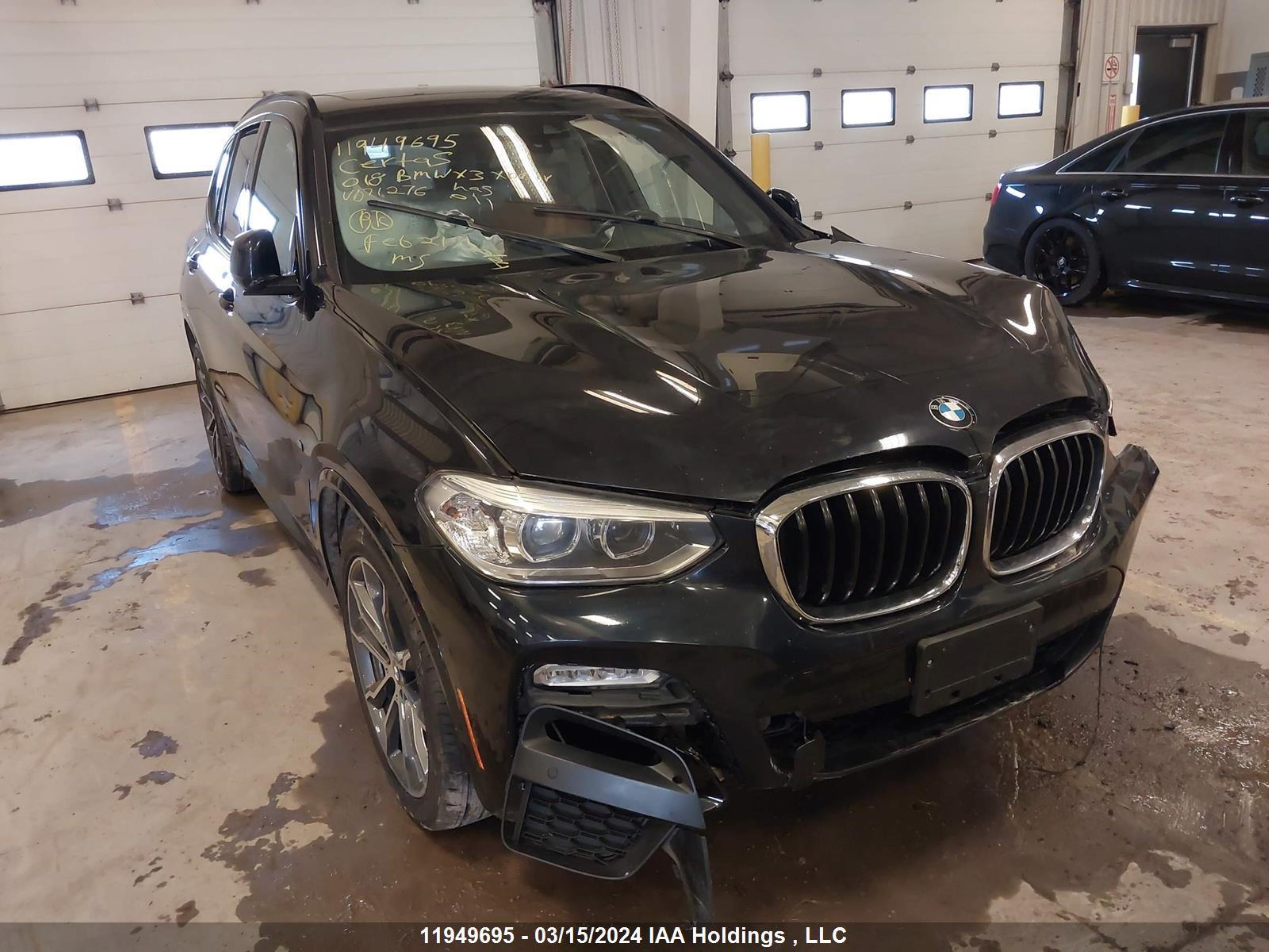 BMW X3 2018 5uxtr9c58jld71276