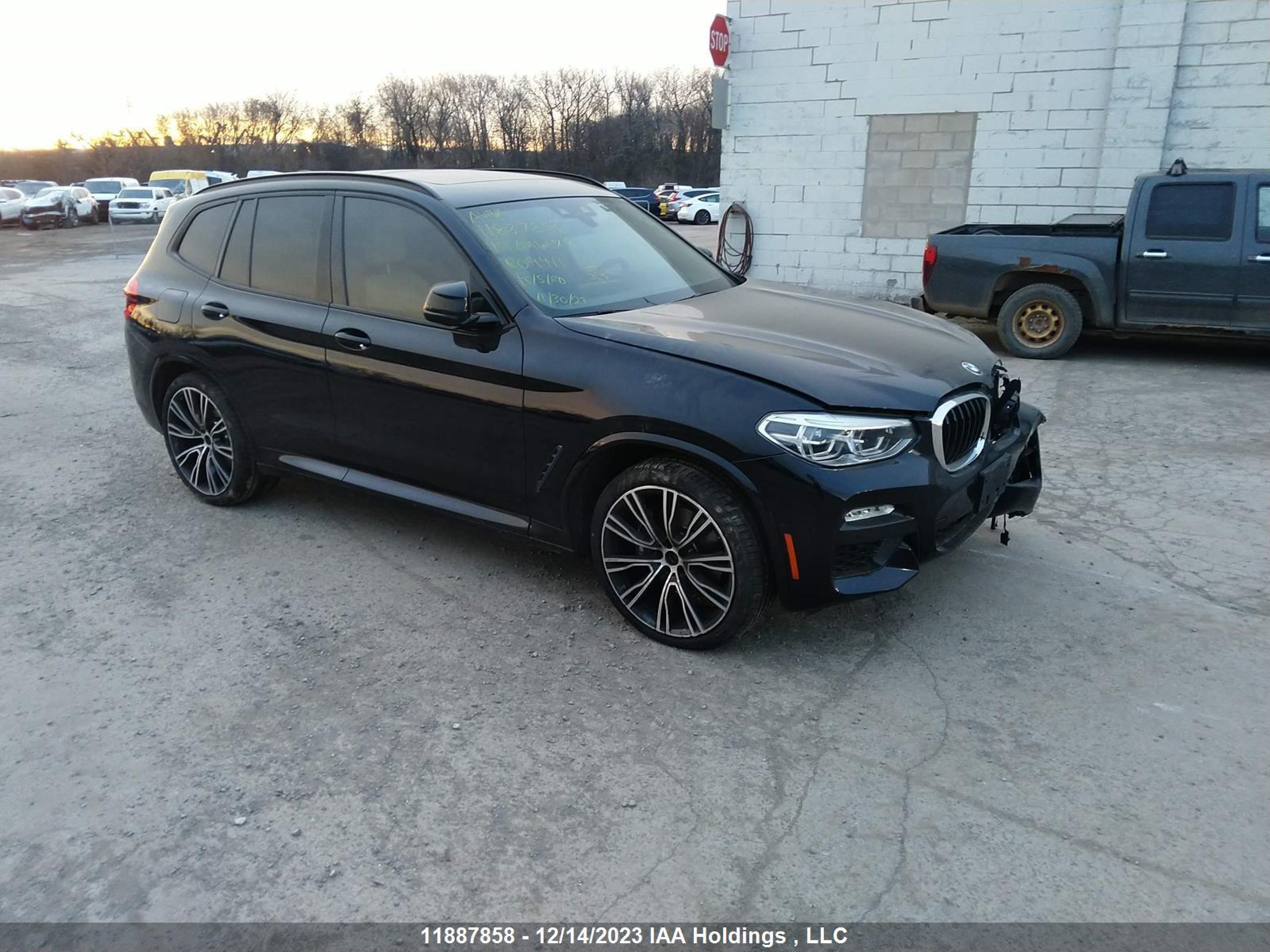 BMW X3 2019 5uxtr9c58klr09411