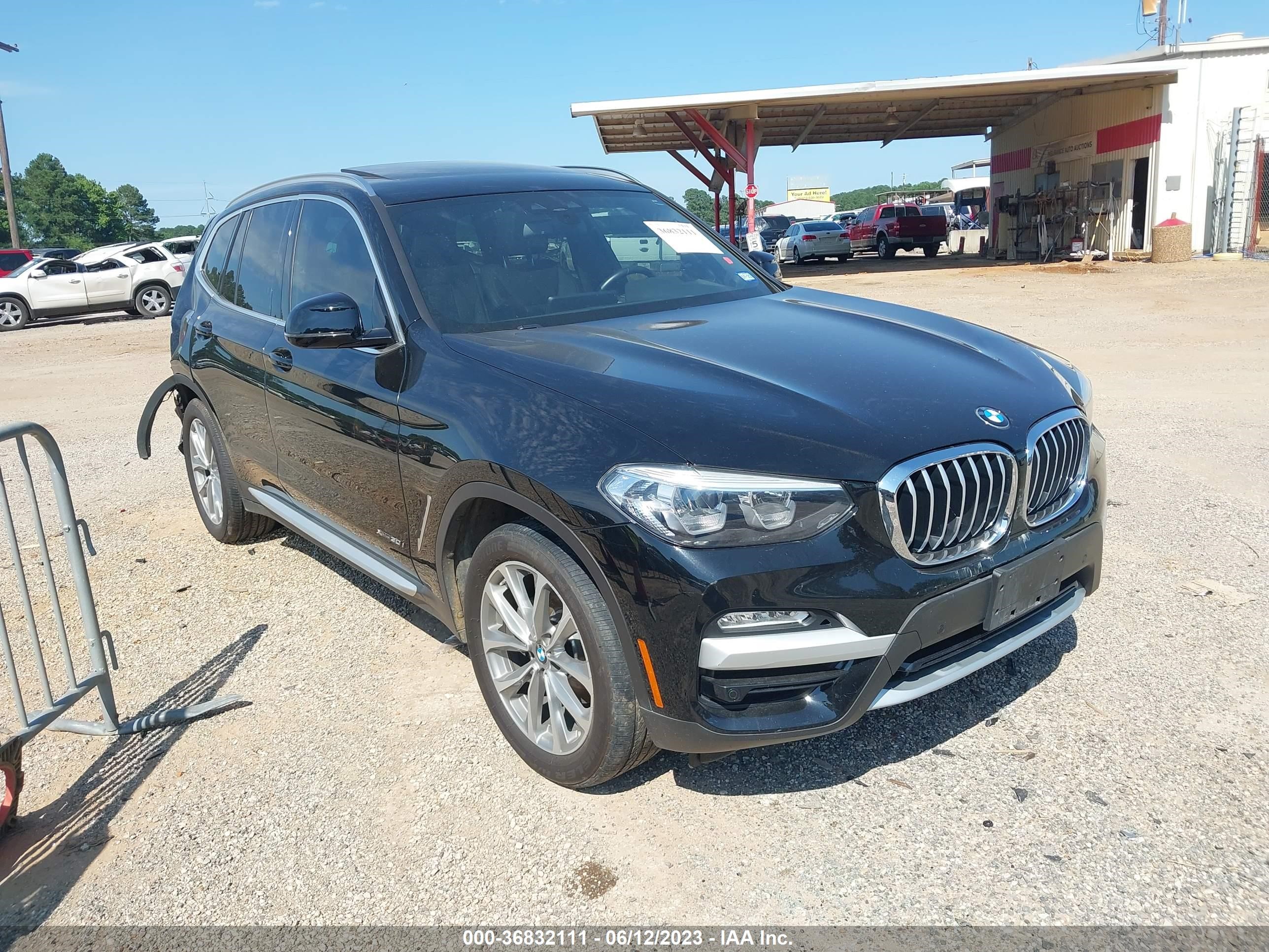 BMW X3 2018 5uxtr9c5xjld63373