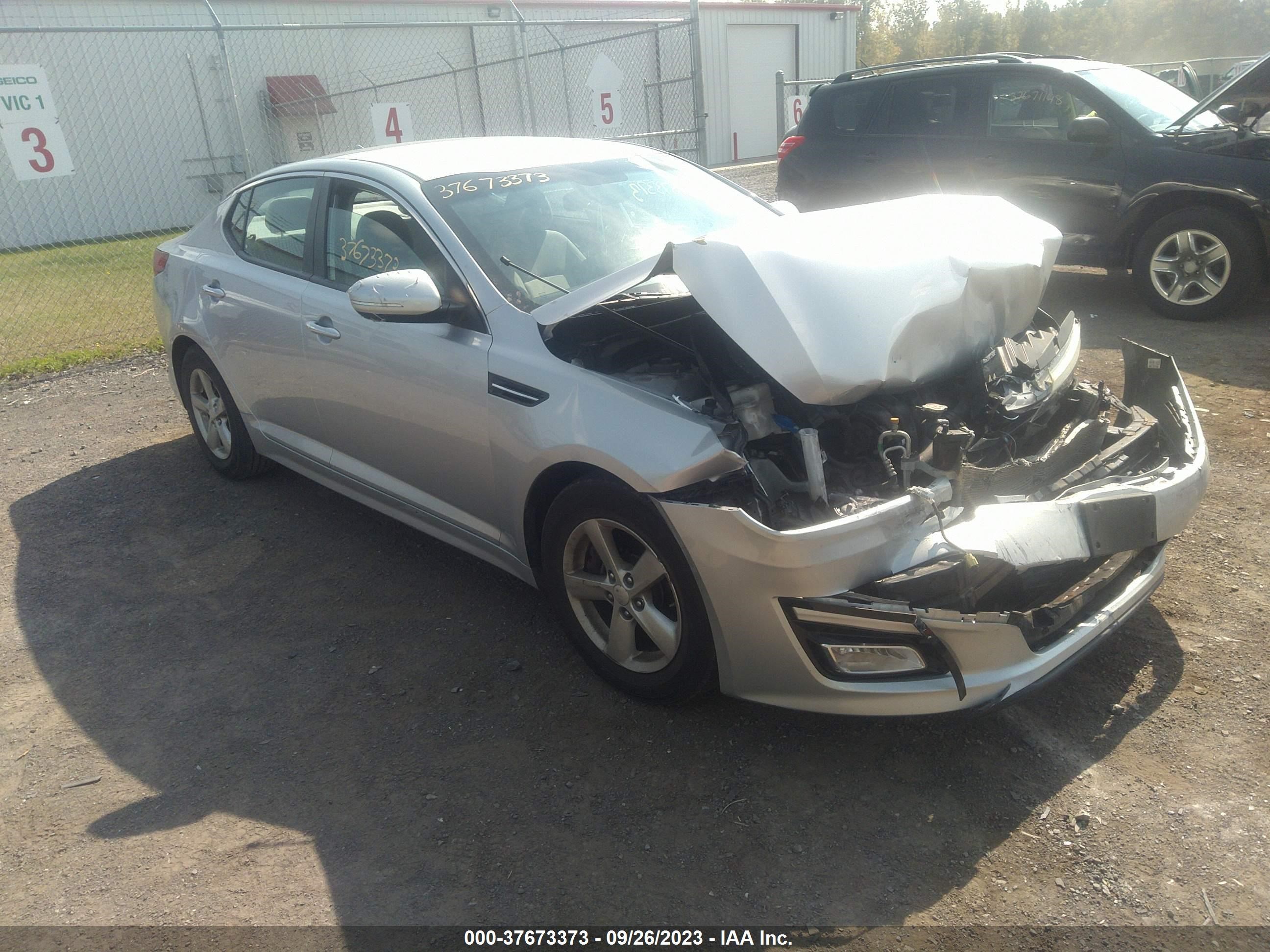 KIA OPTIMA 2015 5xxgm4a70fg501791