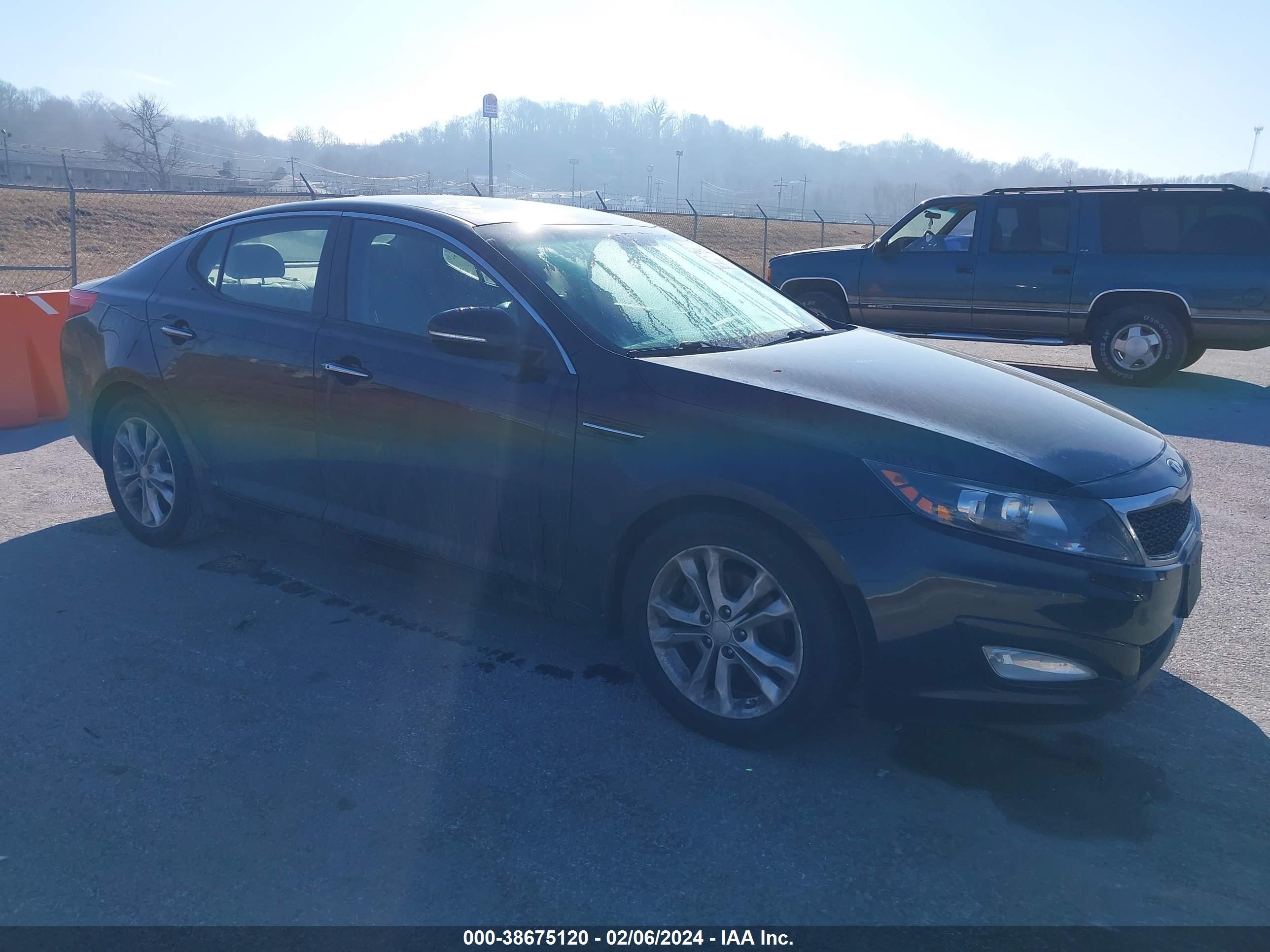 KIA OPTIMA 2013 5xxgn4a72dg214107