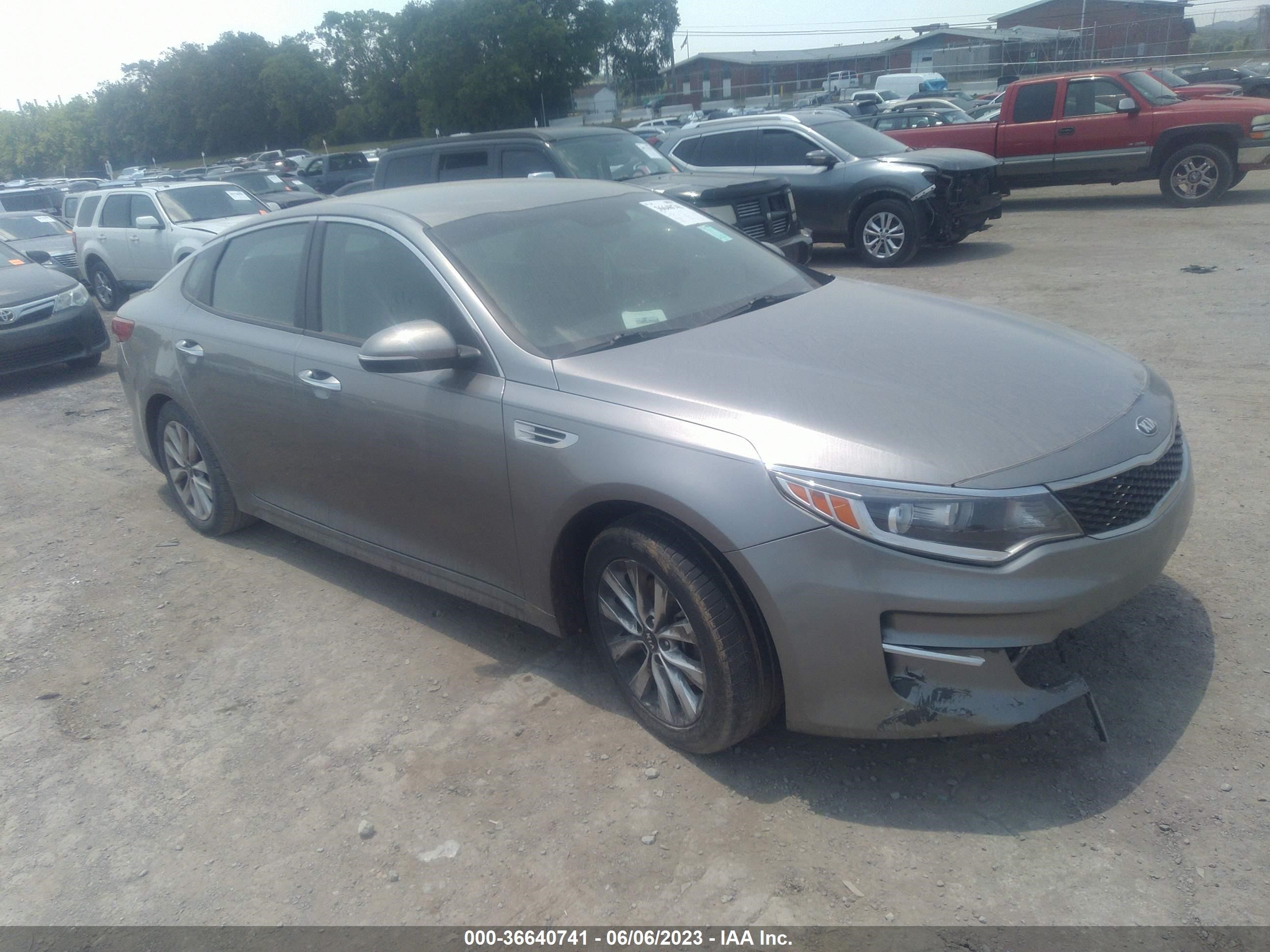 KIA OPTIMA 2018 5xxgt4l31jg269837