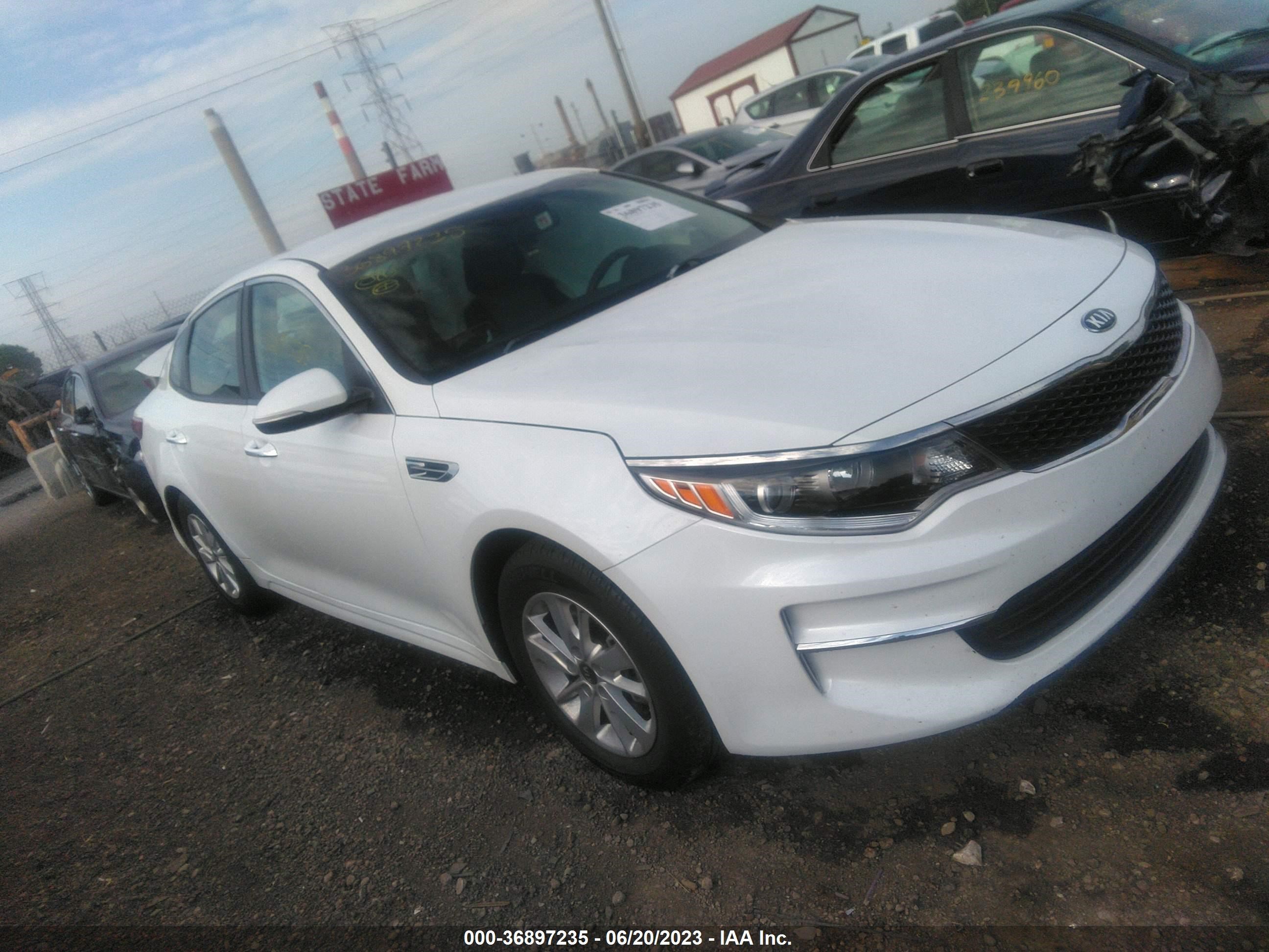 KIA OPTIMA 2018 5xxgt4l32jg235129