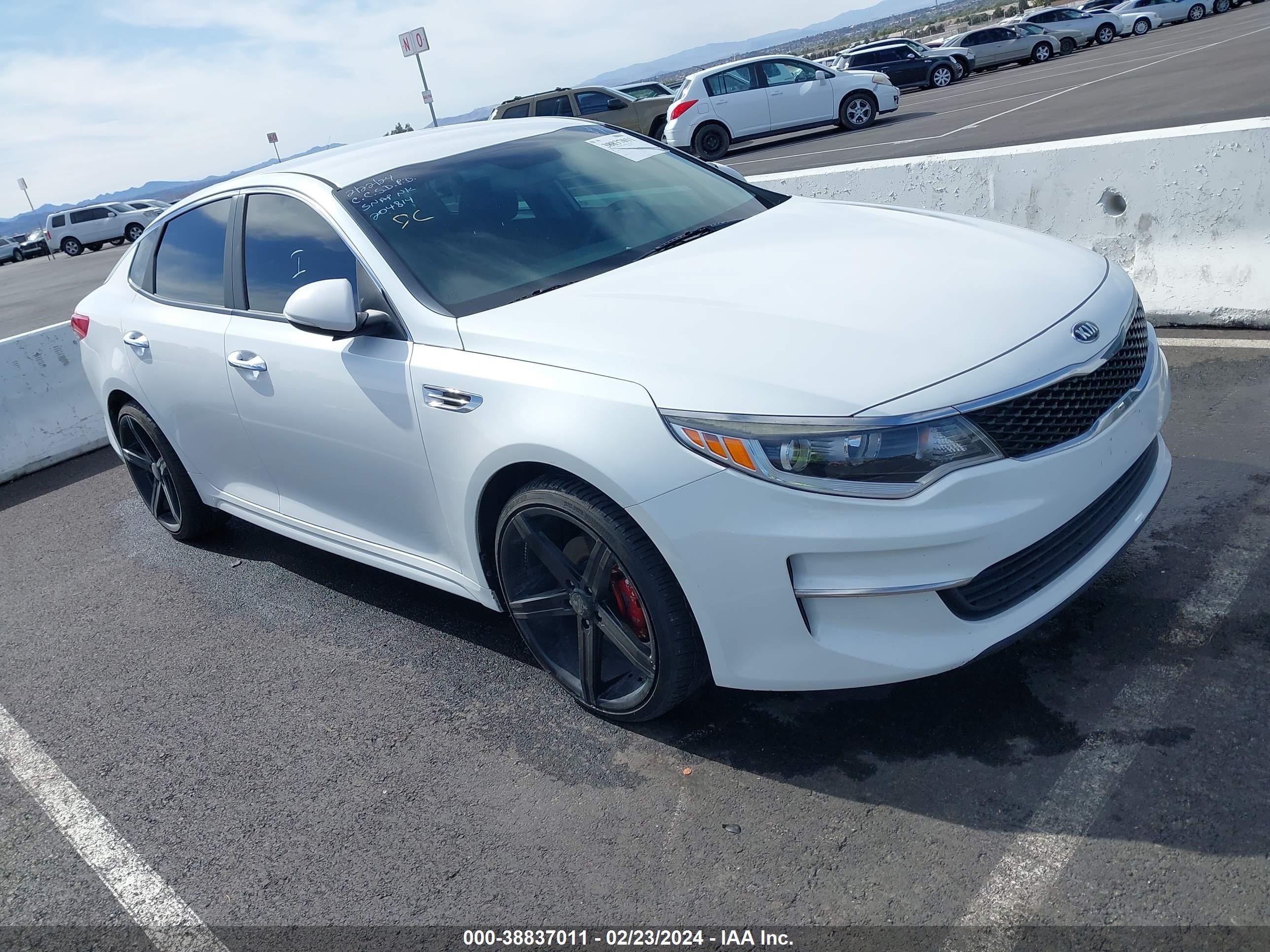 KIA OPTIMA 2016 5xxgt4l33gg121293