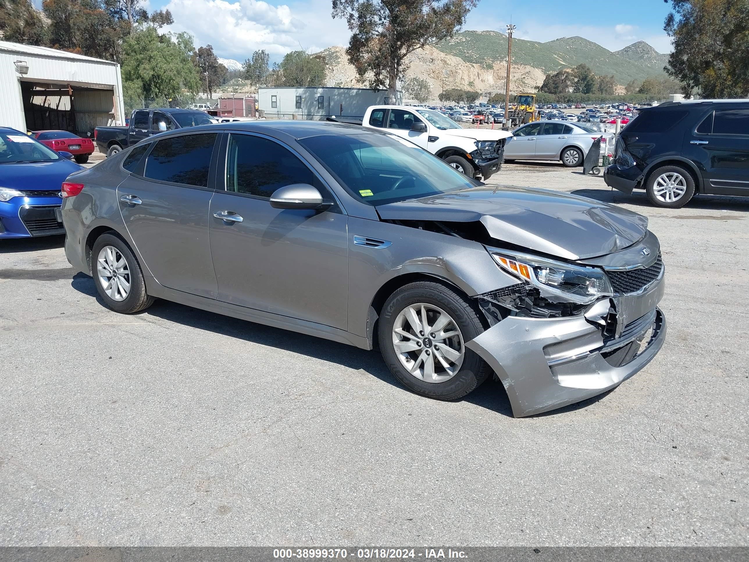 KIA OPTIMA 2018 5xxgt4l33jg180593