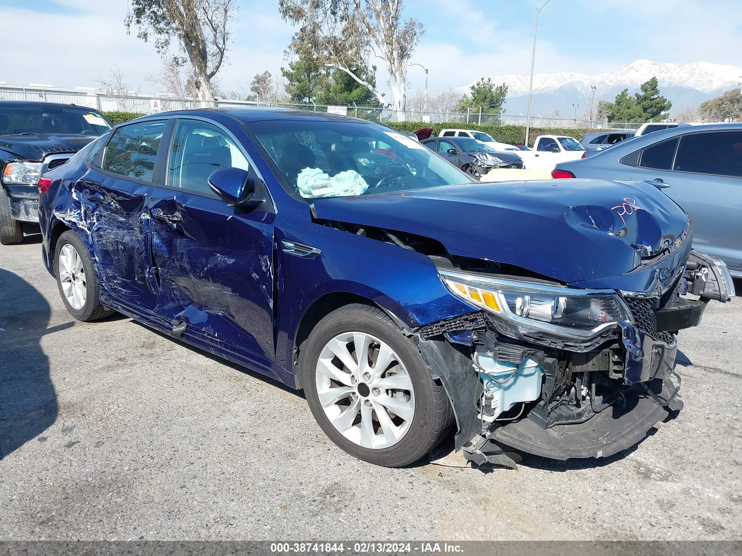 KIA OPTIMA 2018 5xxgt4l33jg264655