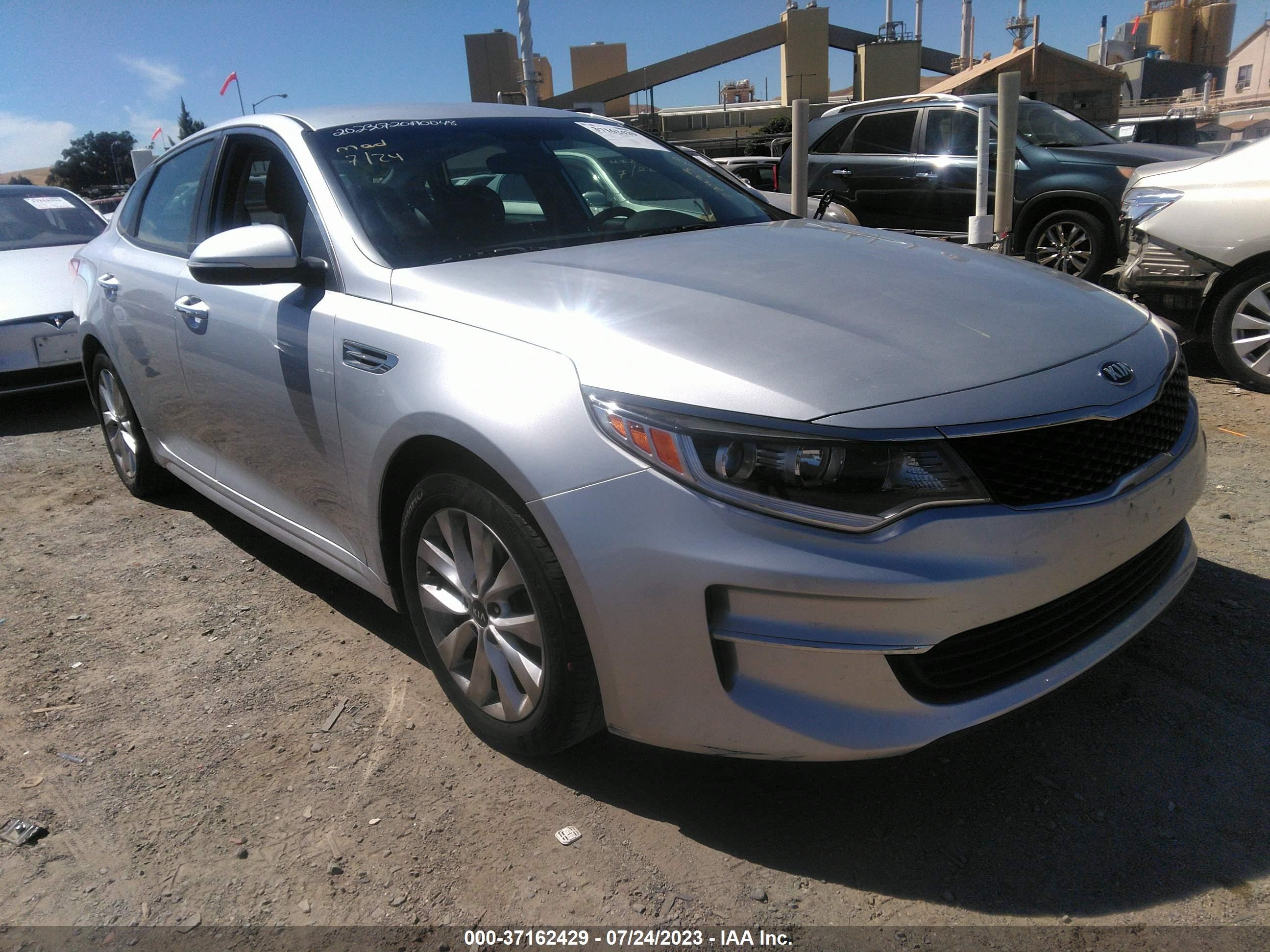 KIA OPTIMA 2016 5xxgt4l37gg001433