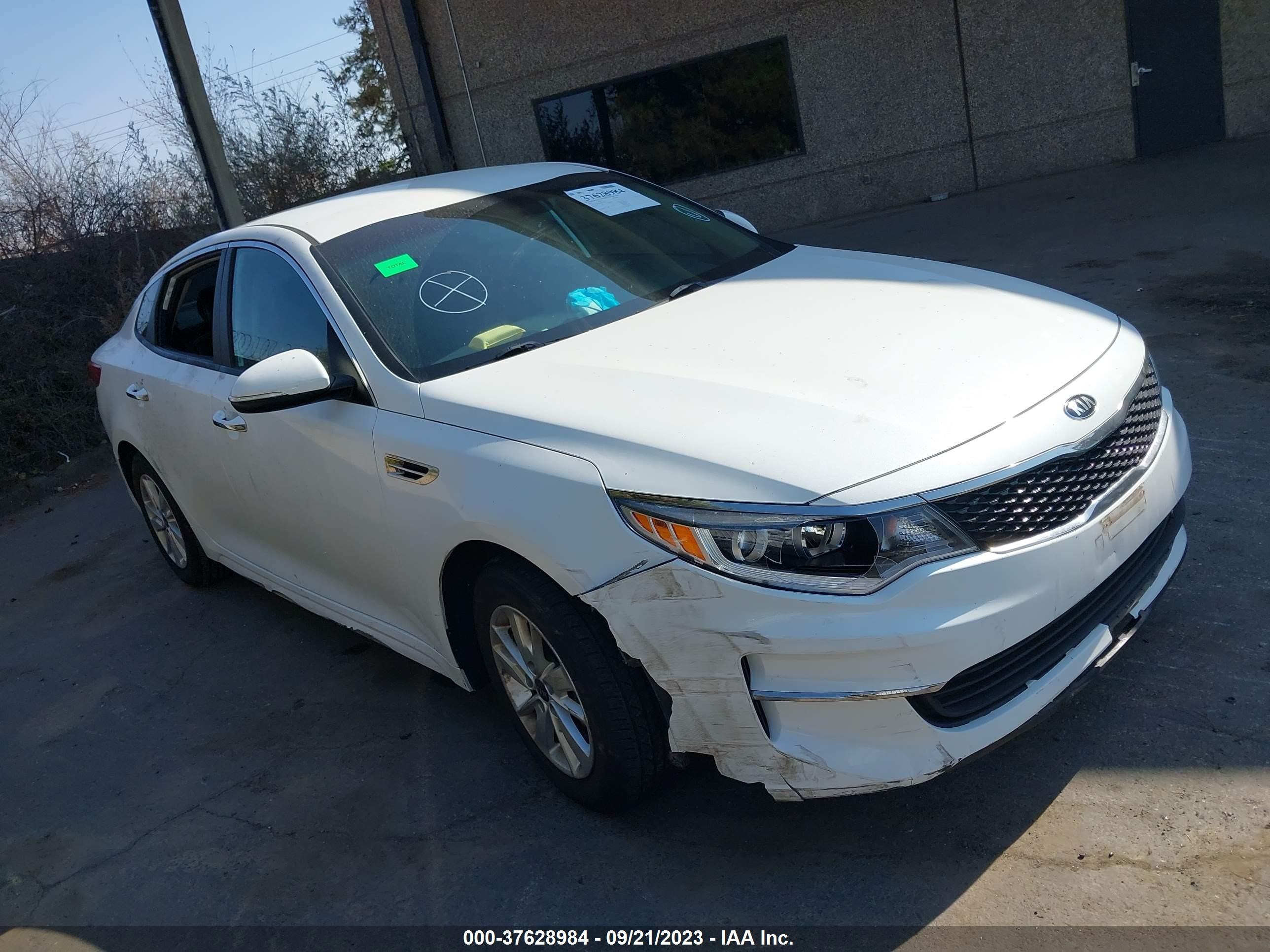 KIA OPTIMA 2017 5xxgt4l38hg126975