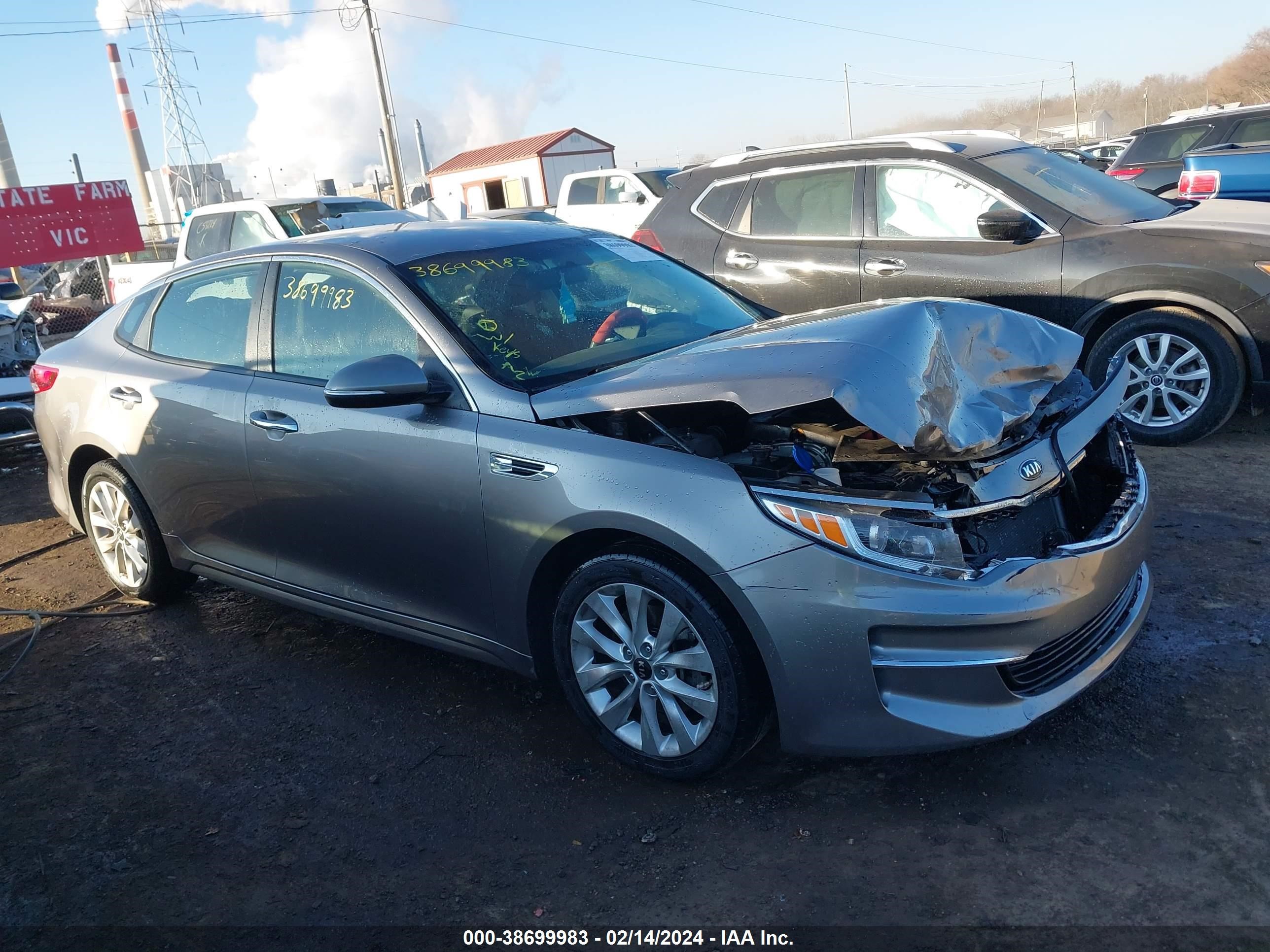 KIA OPTIMA 2018 5xxgt4l38jg267390