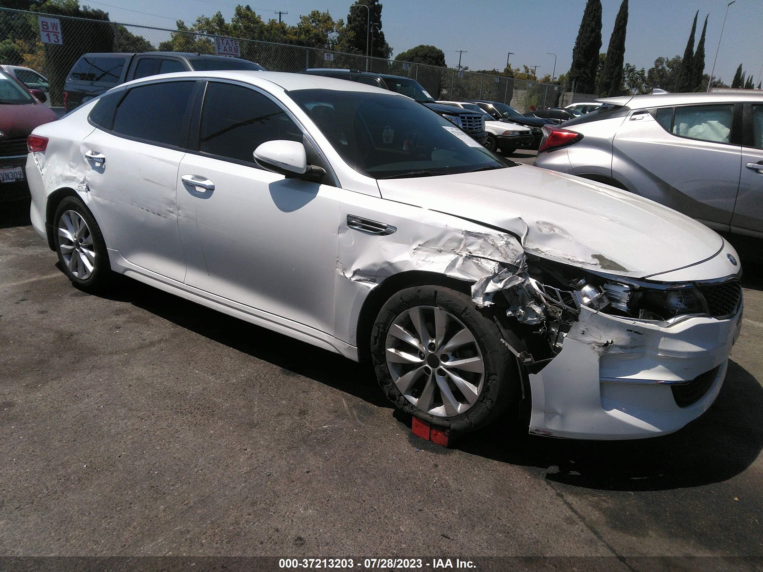 KIA OPTIMA 2018 5xxgt4l38jg272122