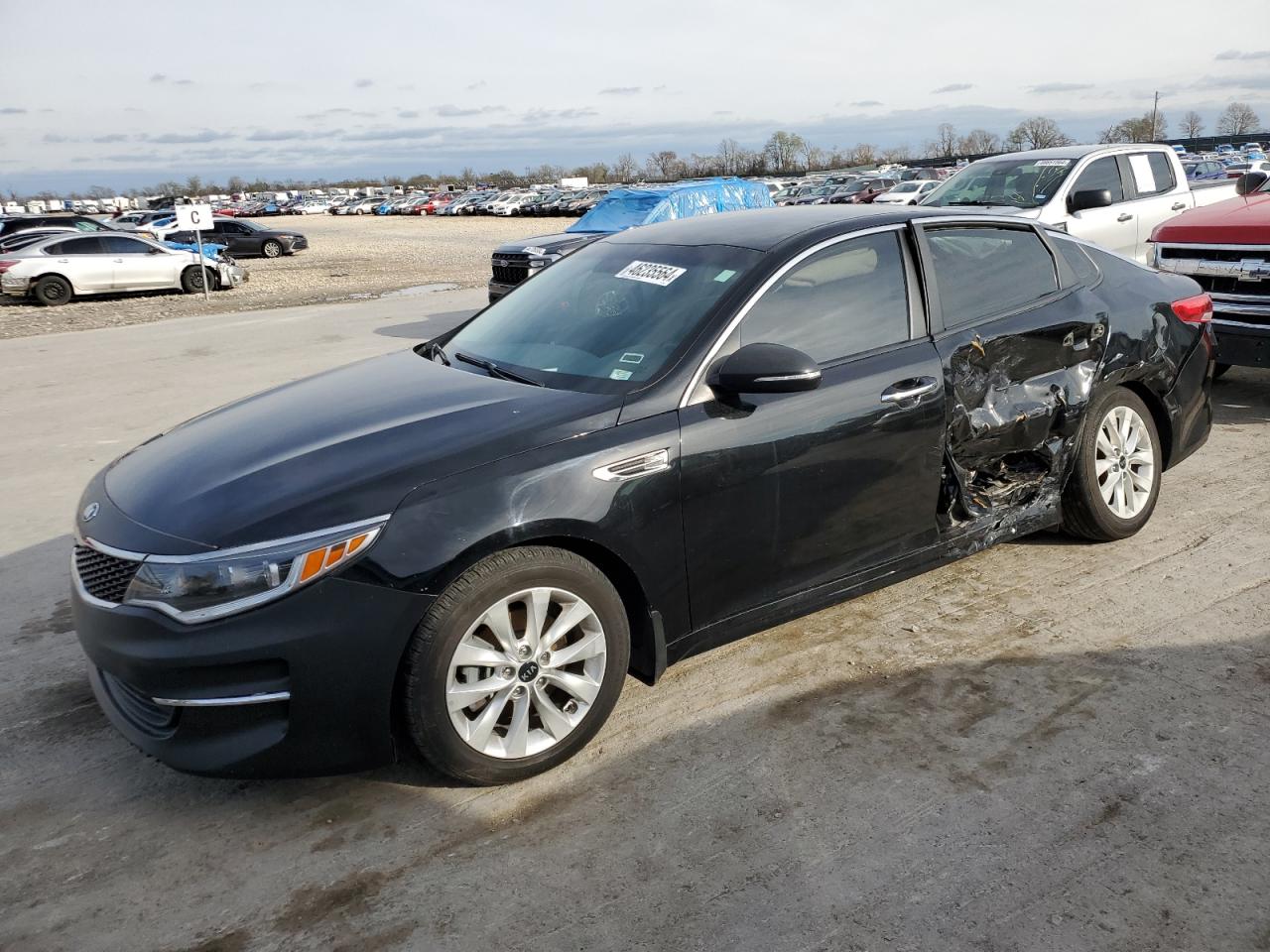 KIA OPTIMA 2018 5xxgt4l3xjg255581