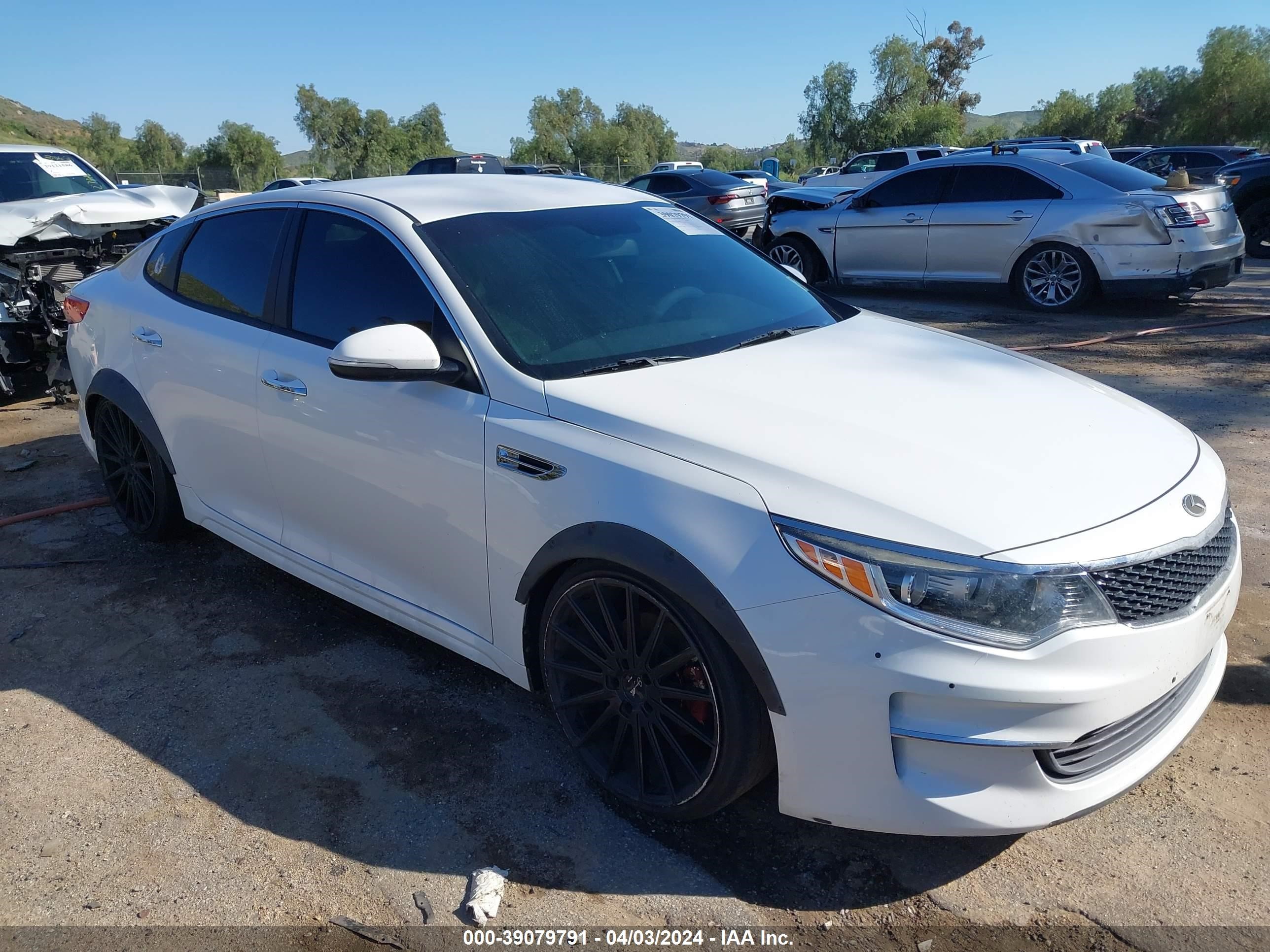 KIA OPTIMA 2018 5xxgt4l3xjg261087