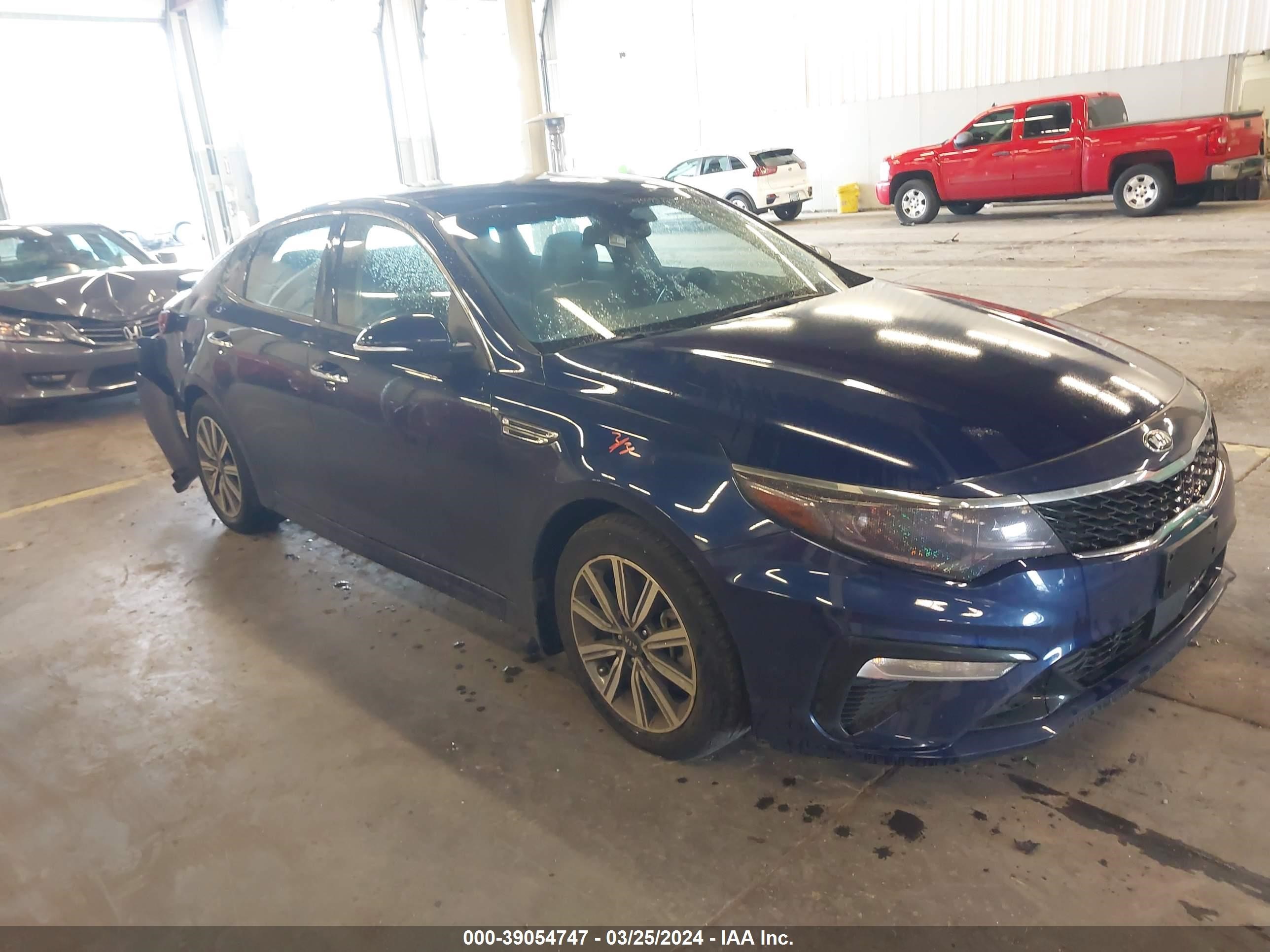 KIA OPTIMA 2019 5xxgu4l18kg371455