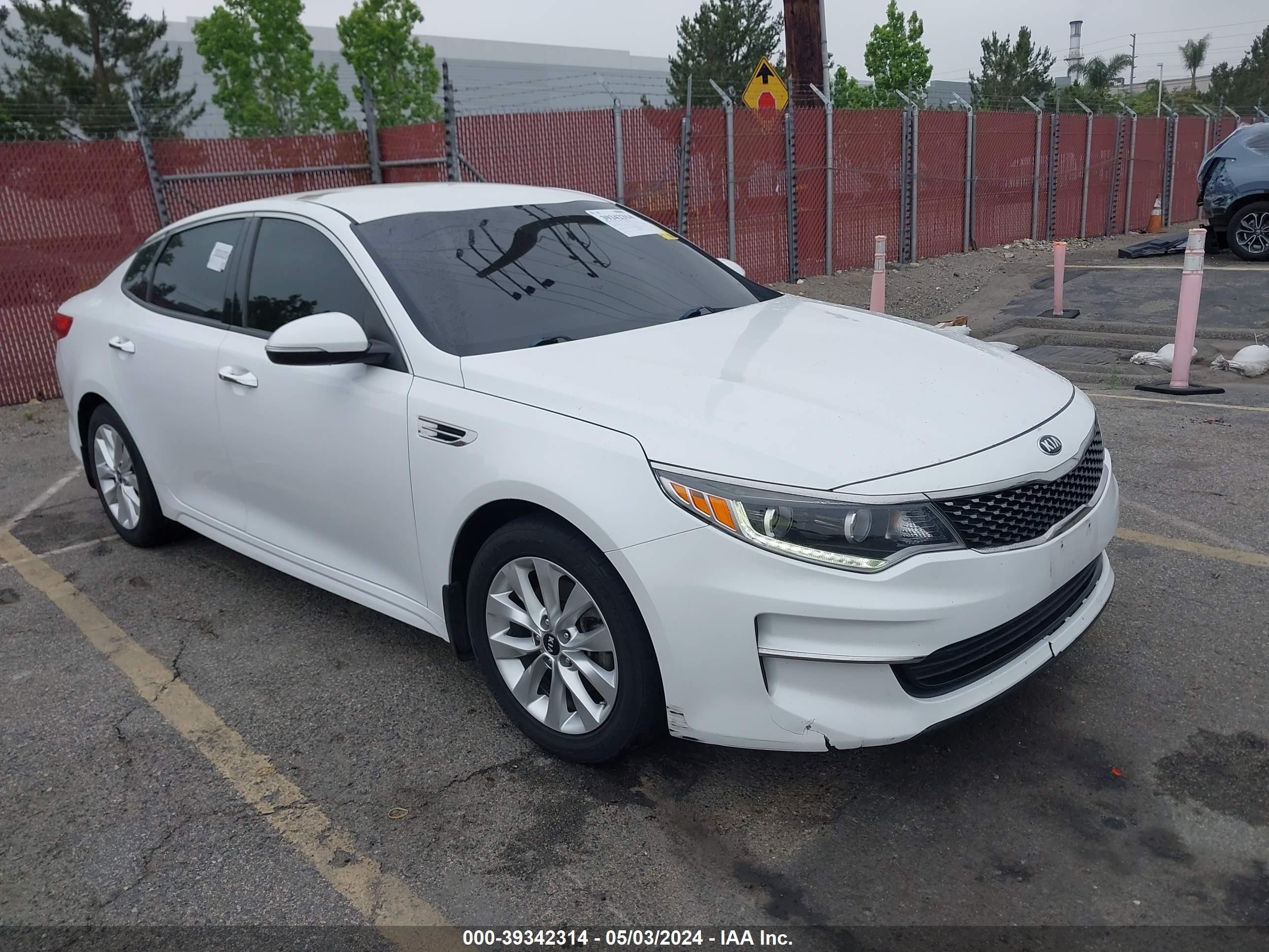 KIA OPTIMA 2016 5xxgu4l3xgg120056