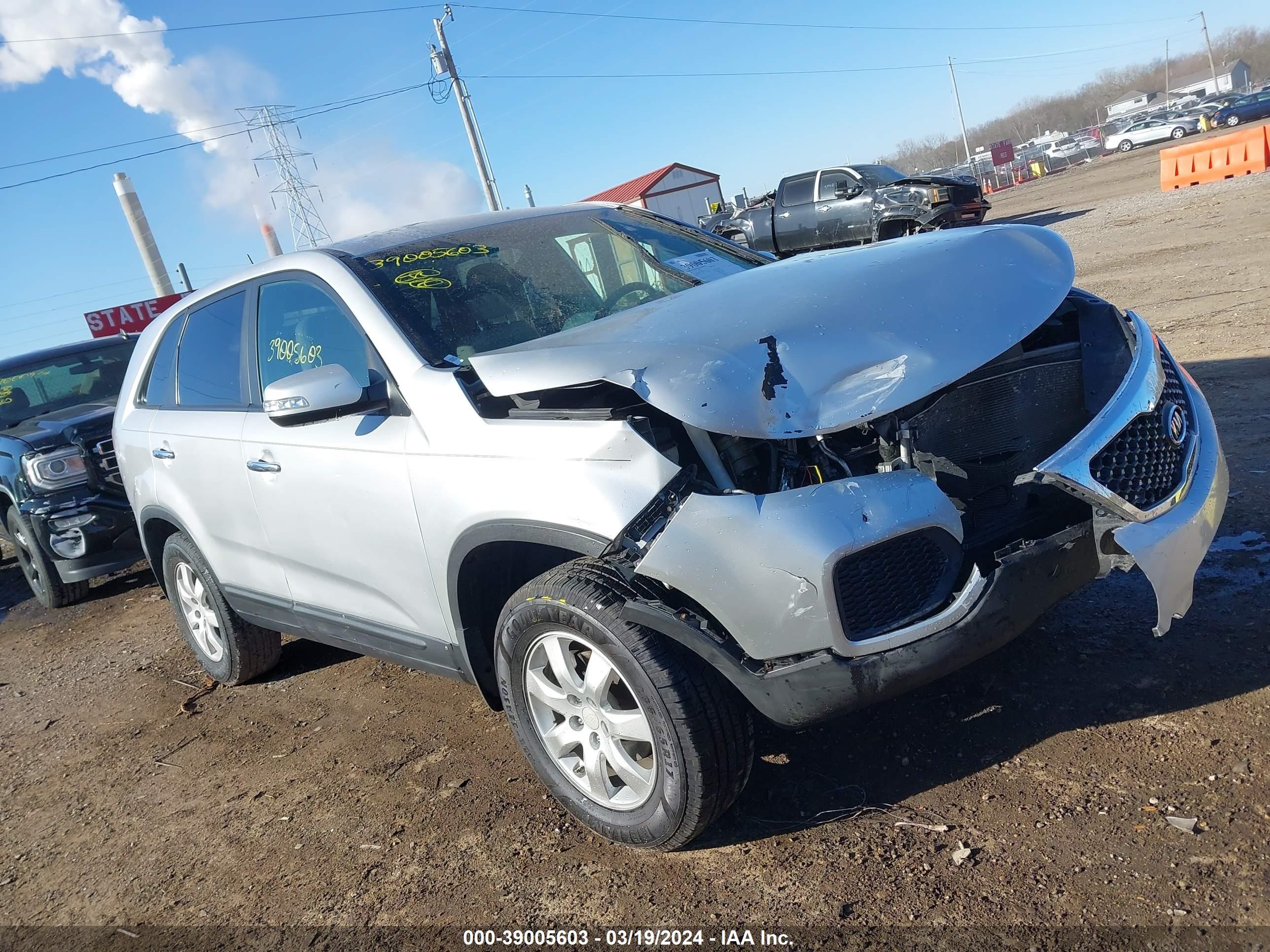 KIA SORENTO 2011 5xykt3a12bg009207