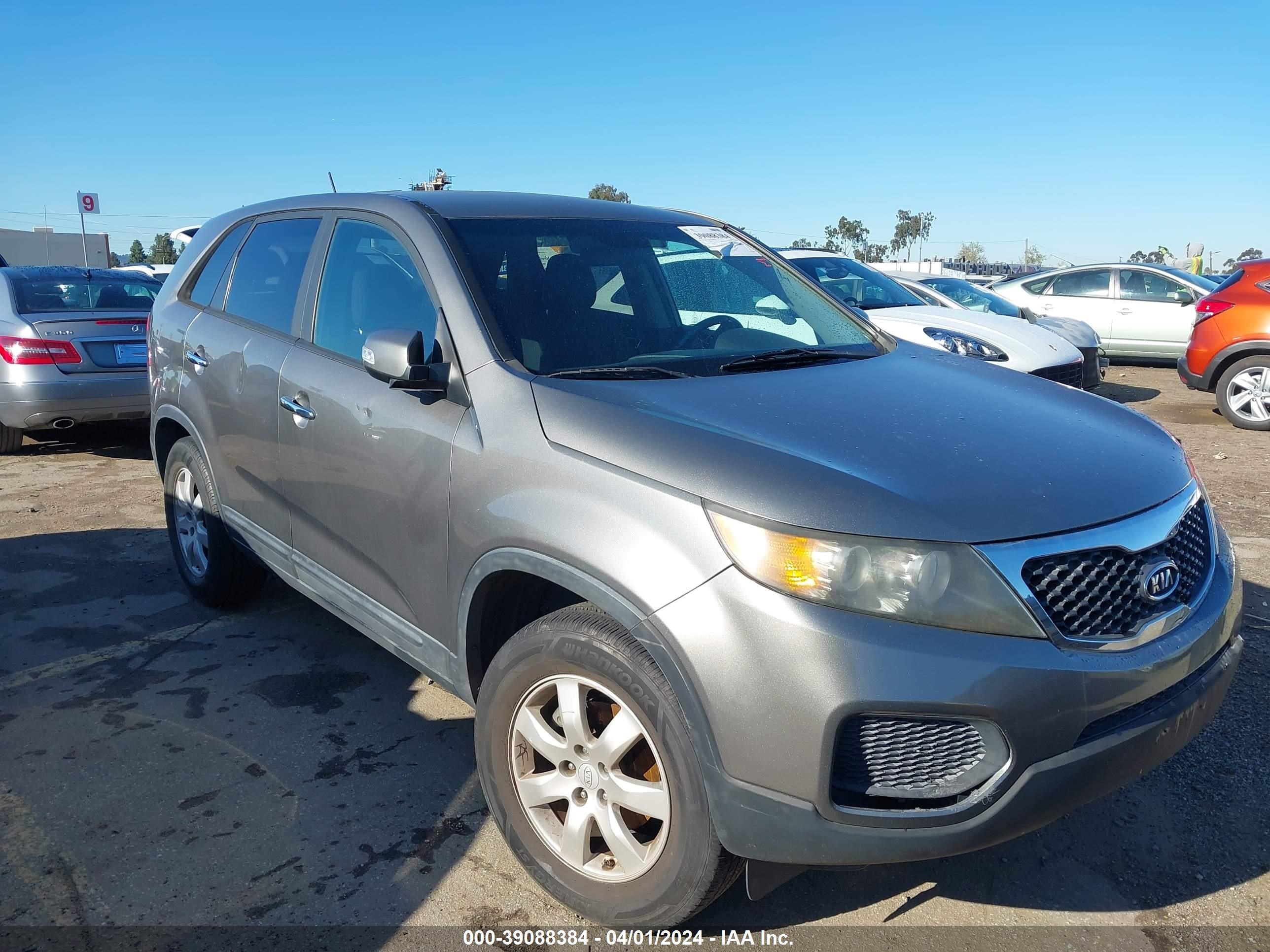 KIA SORENTO 2011 5xykt3a14bg046727