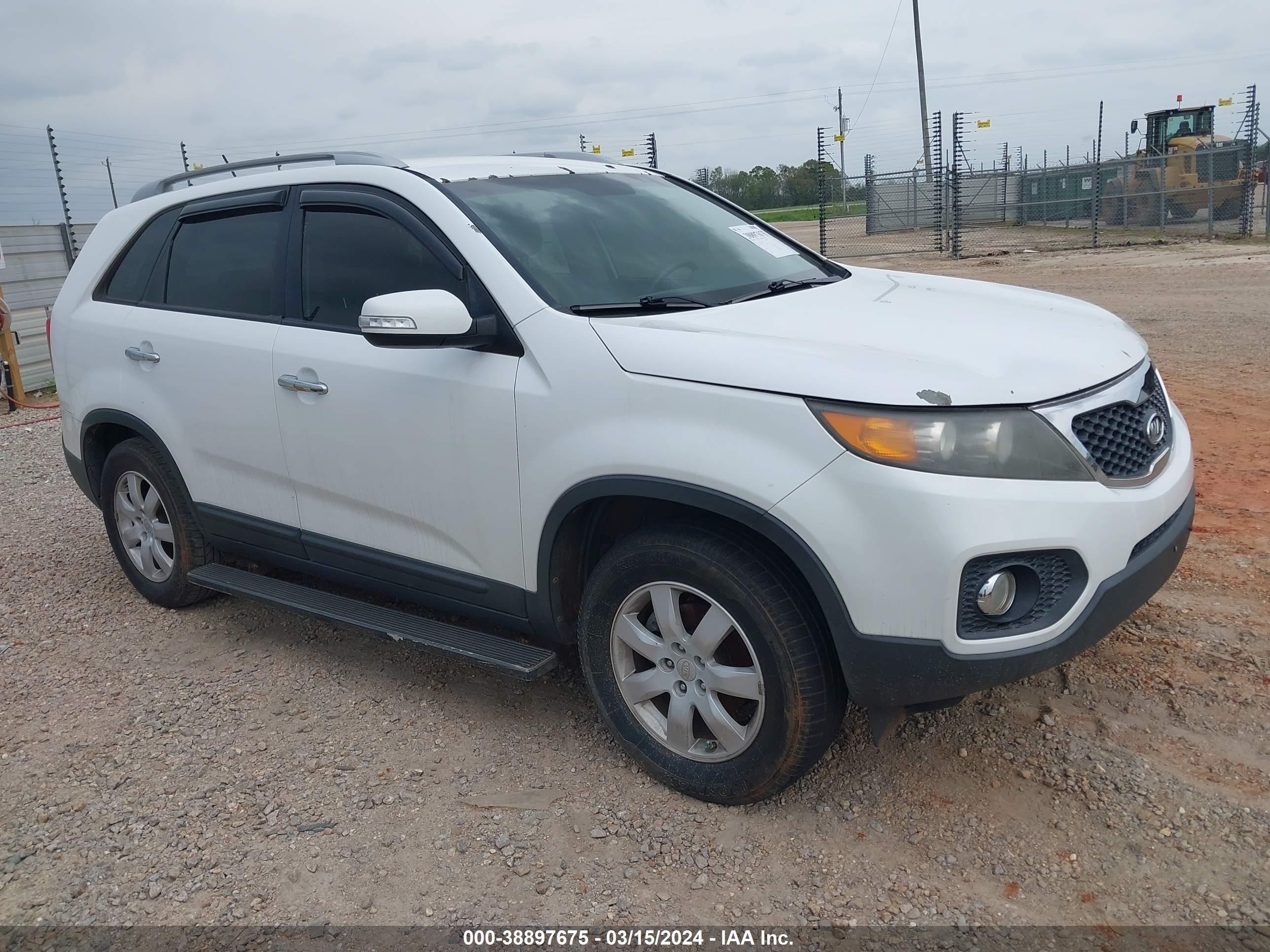 KIA SORENTO 2011 5xykt3a16bg108712