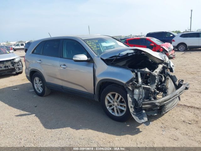 KIA SORENTO 2015 5xykt3a61fg592970