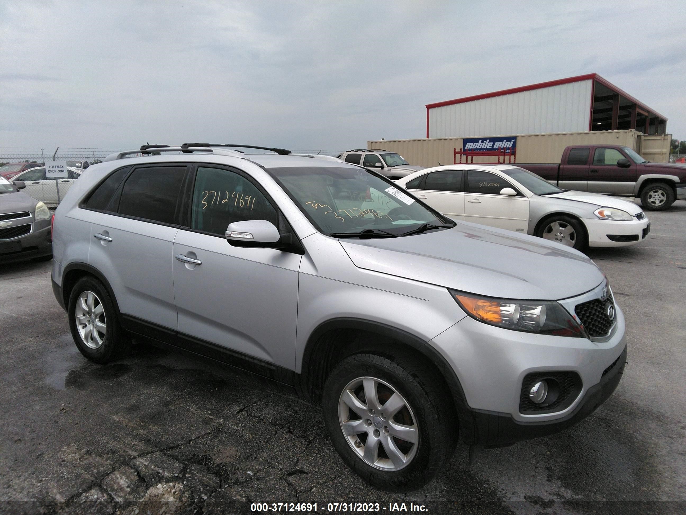 KIA SORENTO 2013 5xykt3a64dg413477