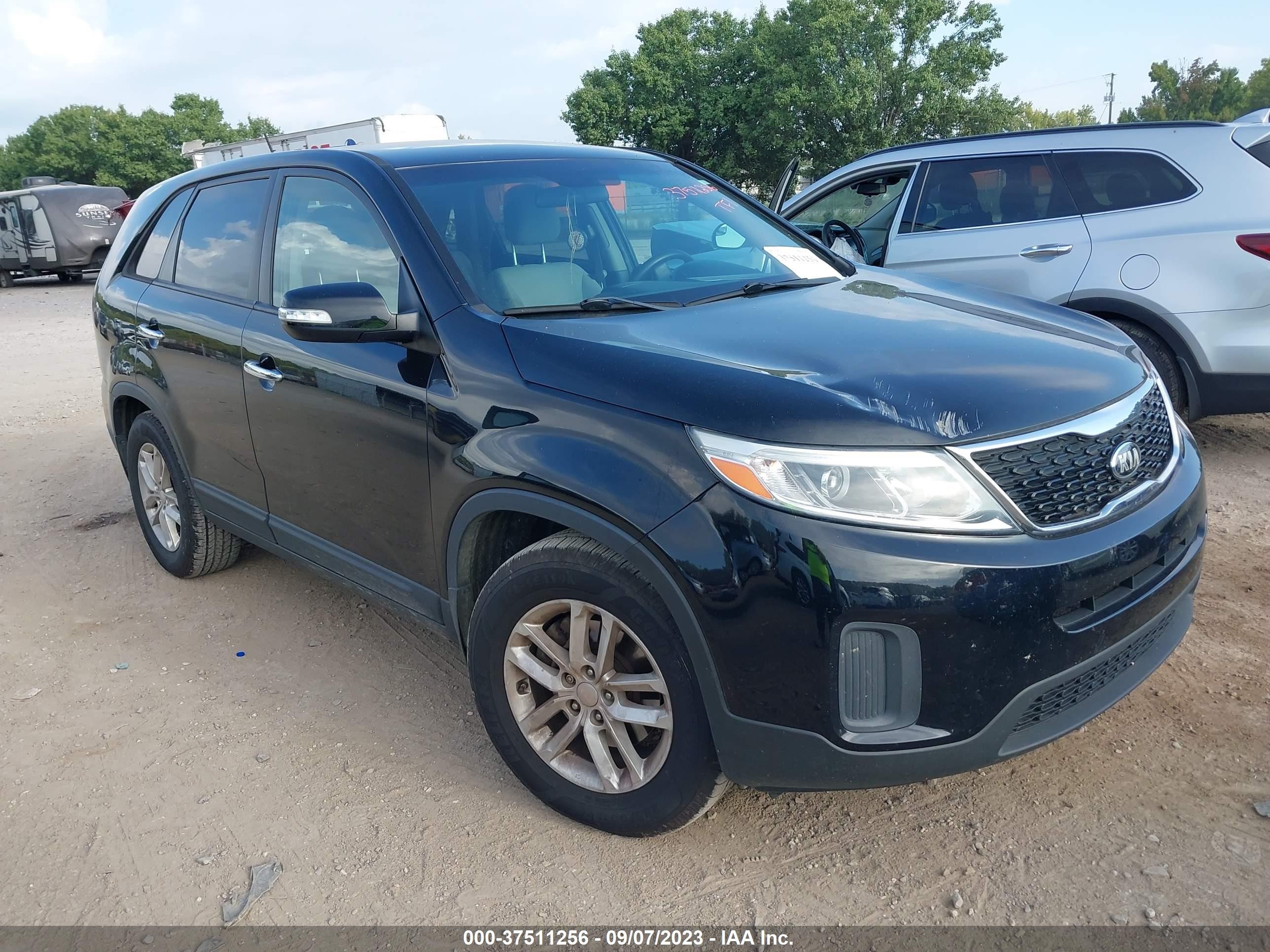 KIA SORENTO 2015 5xykt3a64fg577461