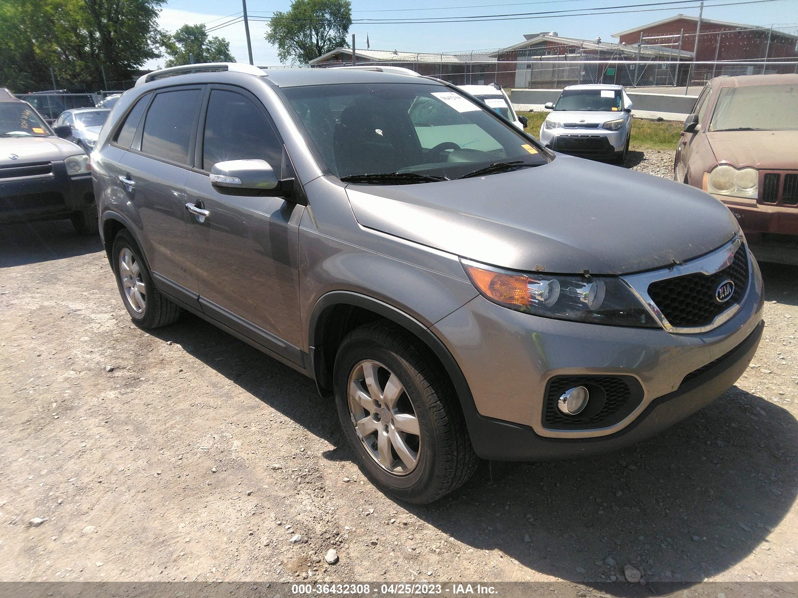 KIA SORENTO 2012 5xykt3a6xcg301295