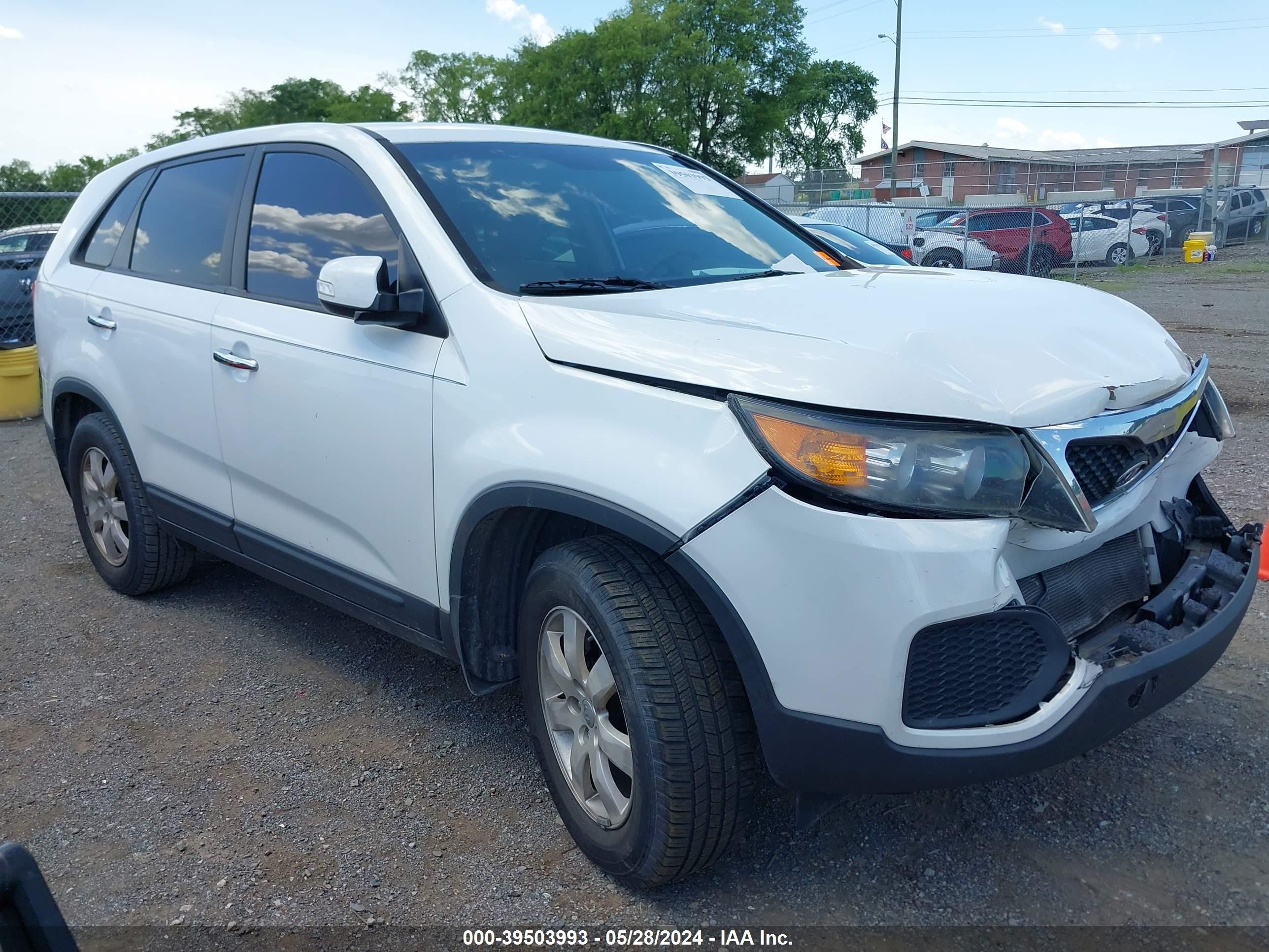 KIA SORENTO 2013 5xykt4a17dg358906