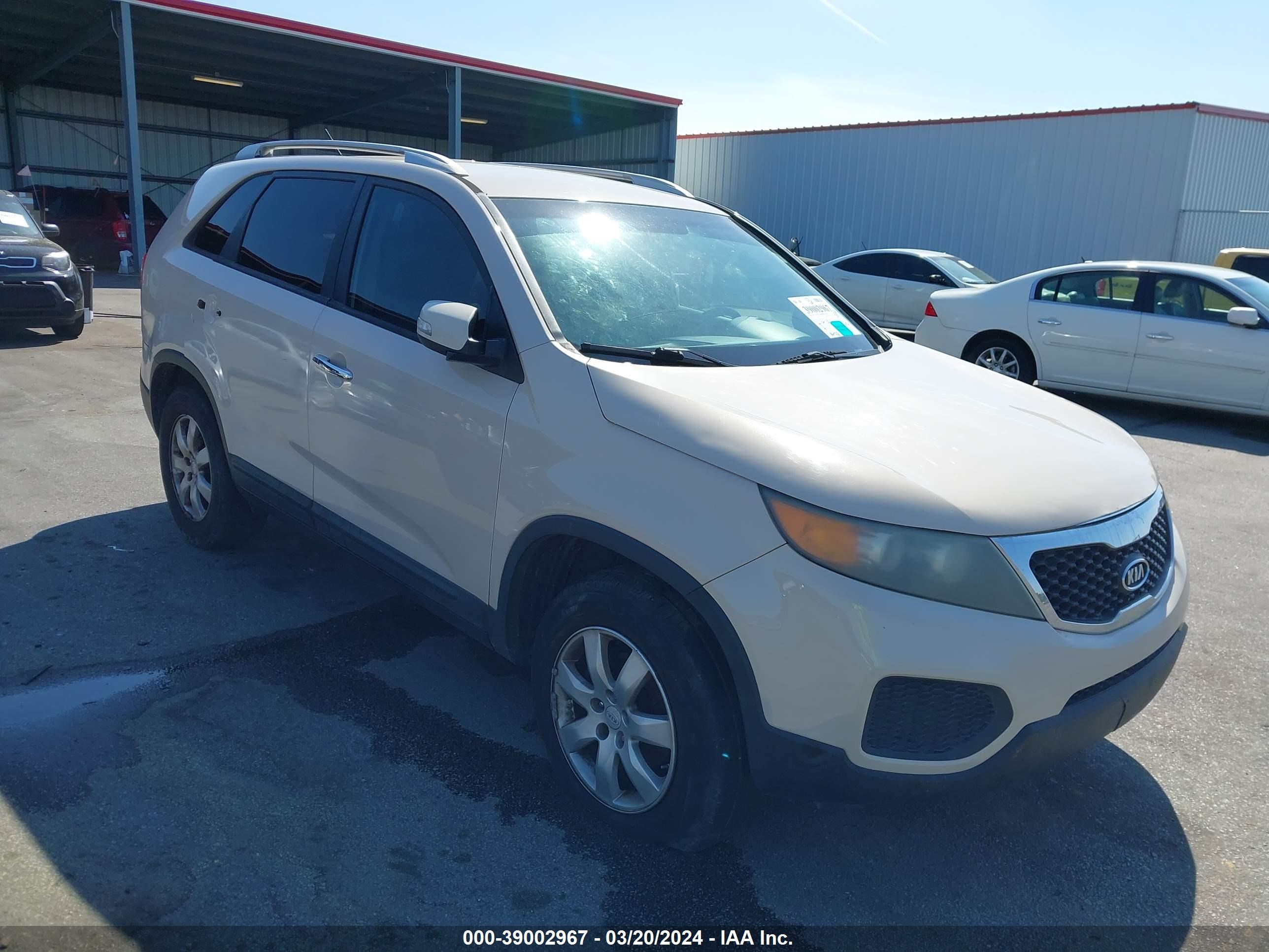 KIA SORENTO 2011 5xykt4a22bg164483