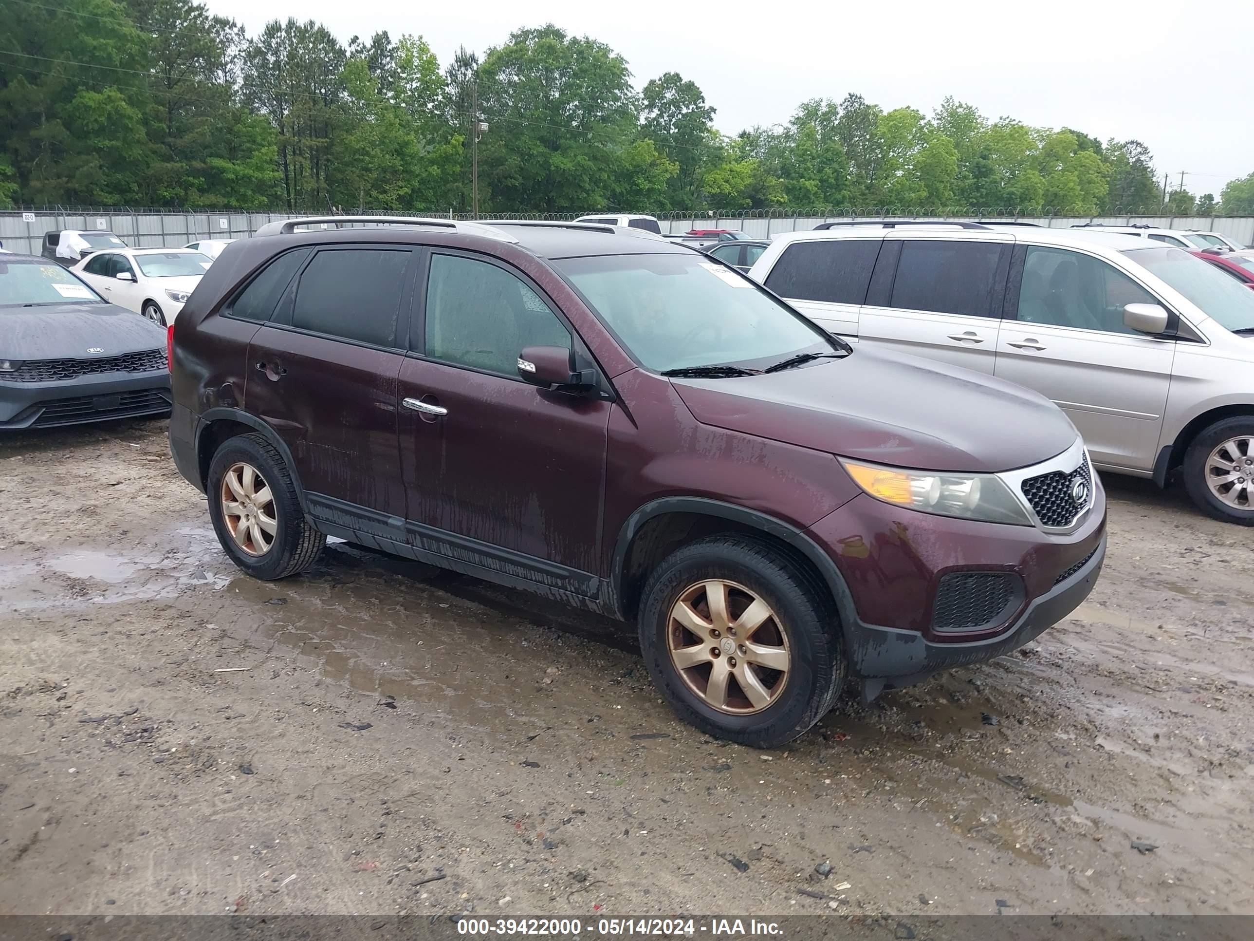 KIA SORENTO 2011 5xykt4a25bg124009