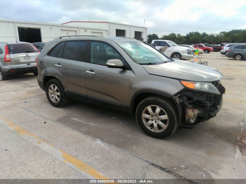 KIA SORENTO 2013 5xykt4a25dg327873