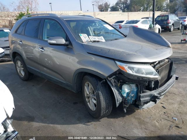 KIA SORENTO 2015 5xykt4a60fg626015