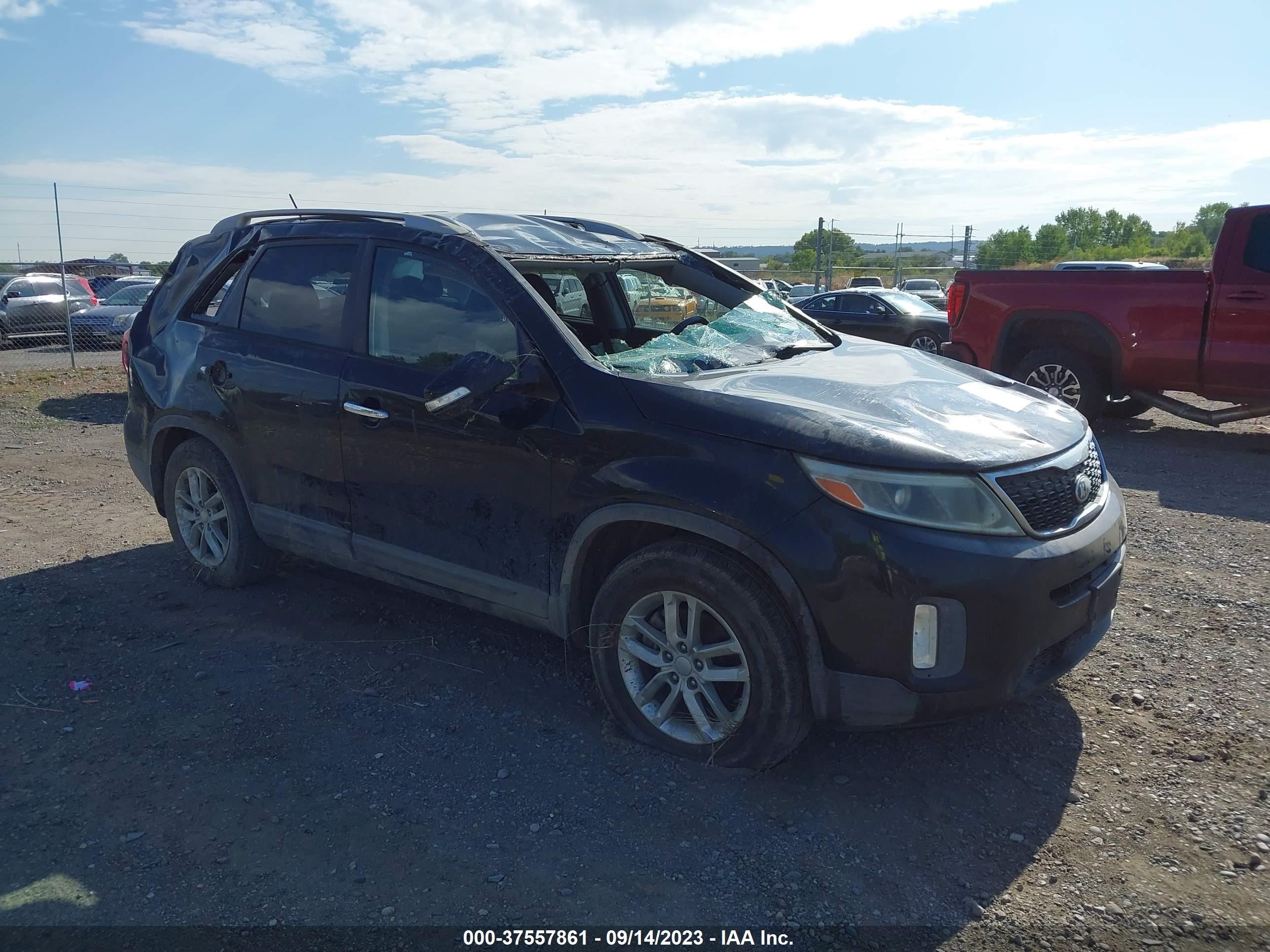 KIA SORENTO 2015 5xykt4a66fg575443