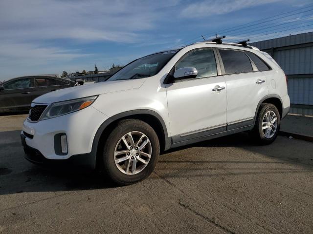 KIA SORENTO LX 2015 5xykt4a6xfg645252