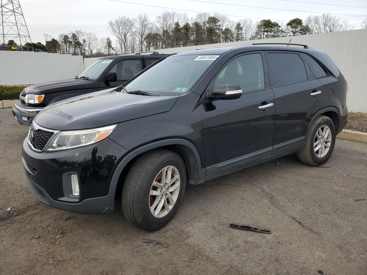 KIA SORENTO LX 2015 5xykt4a70fg593333